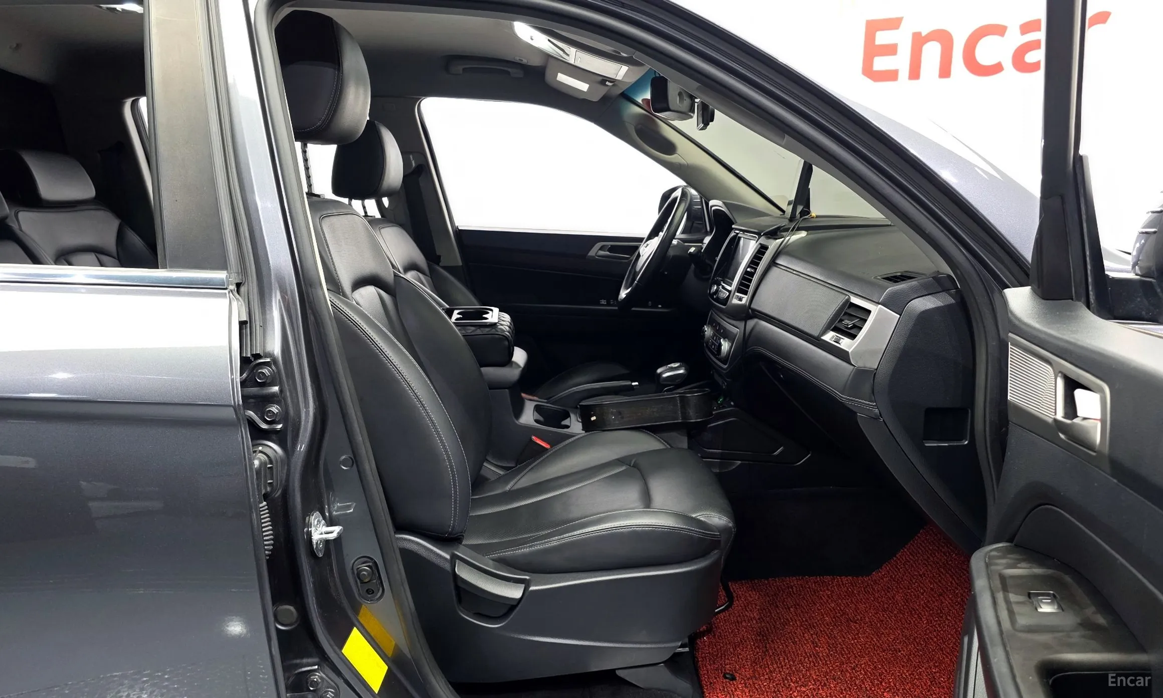 KG Mobility (SsangYong) Rexton Sports превью 12