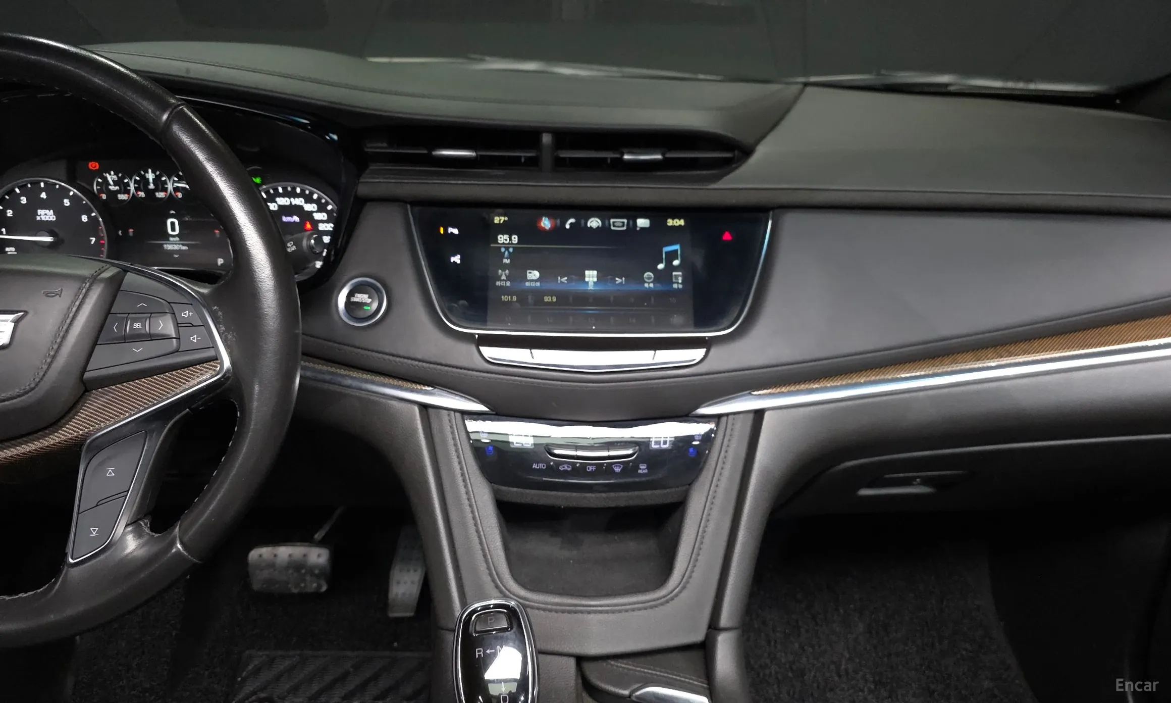 Cadillac XT5 превью 14