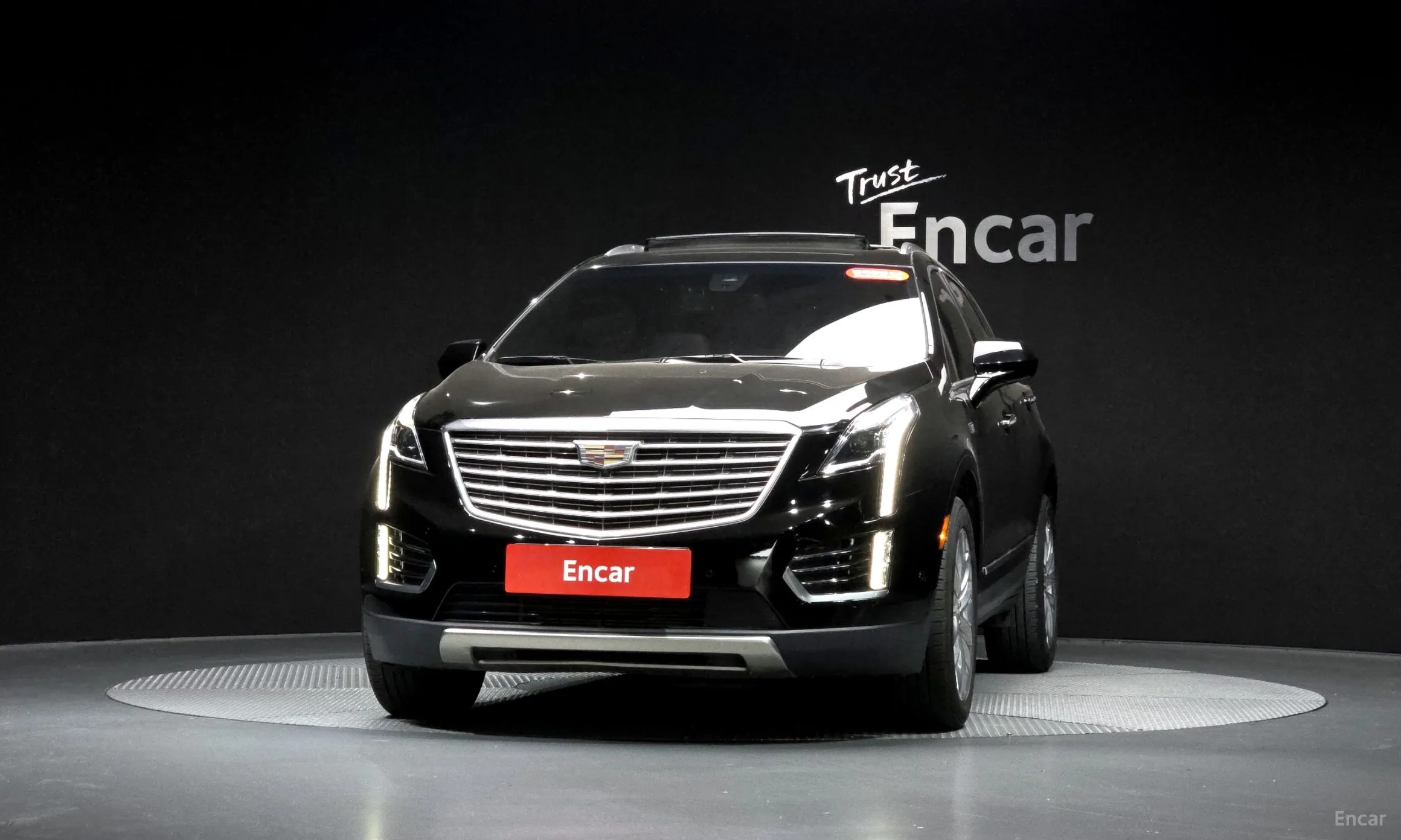 Cadillac XT5 превью 3