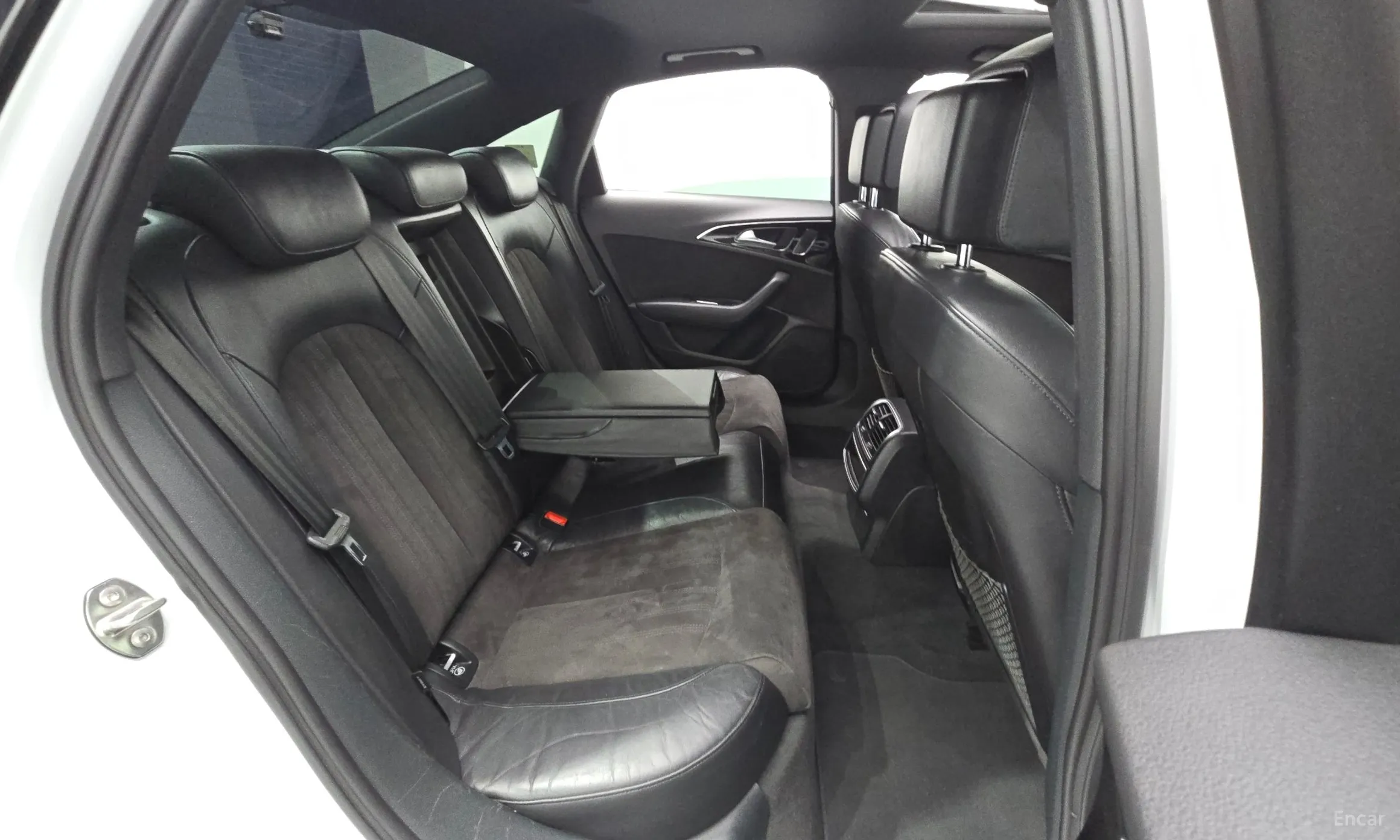 Audi New A6 превью 12
