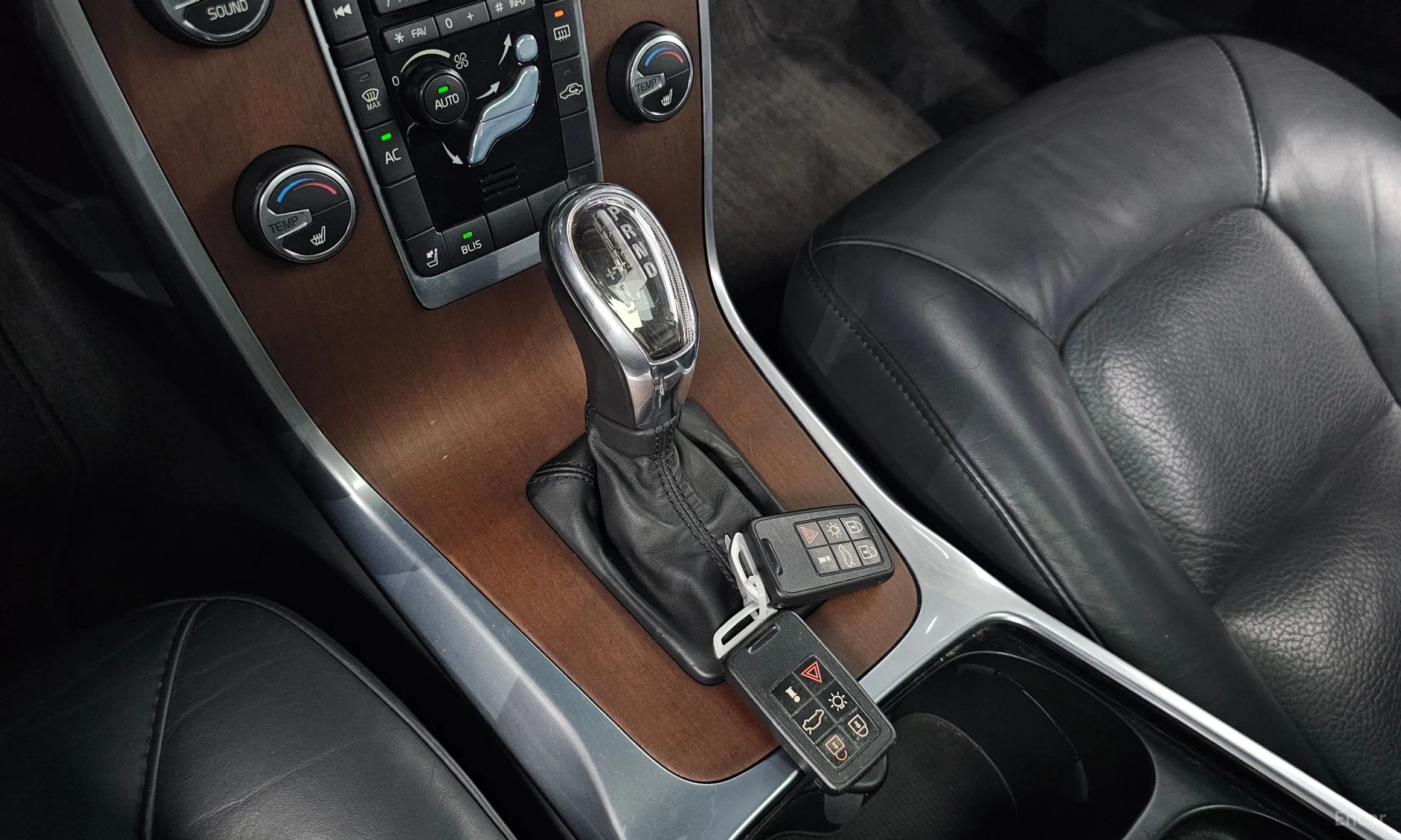 Volvo S80 превью 9