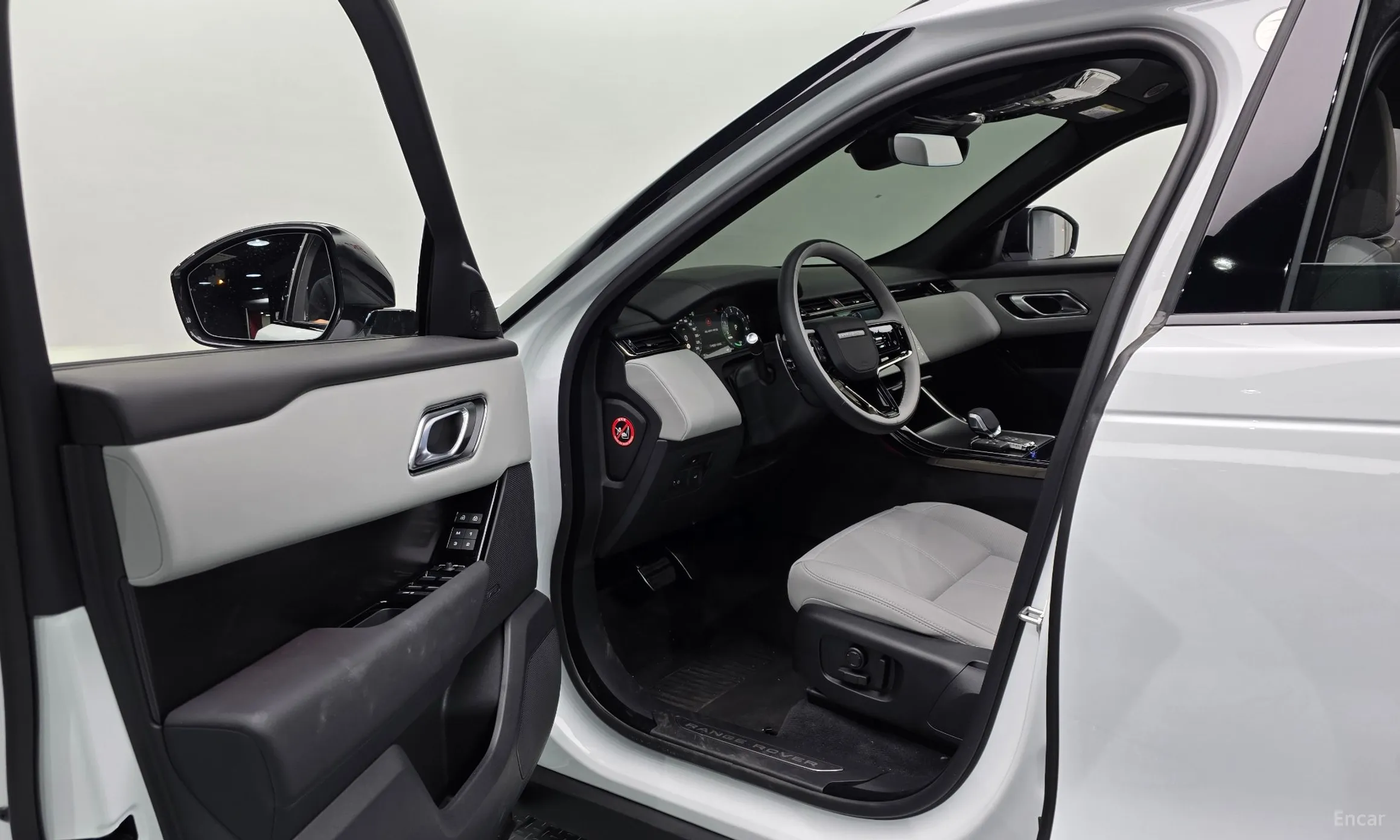Land Rover Range Rover Bella превью 10