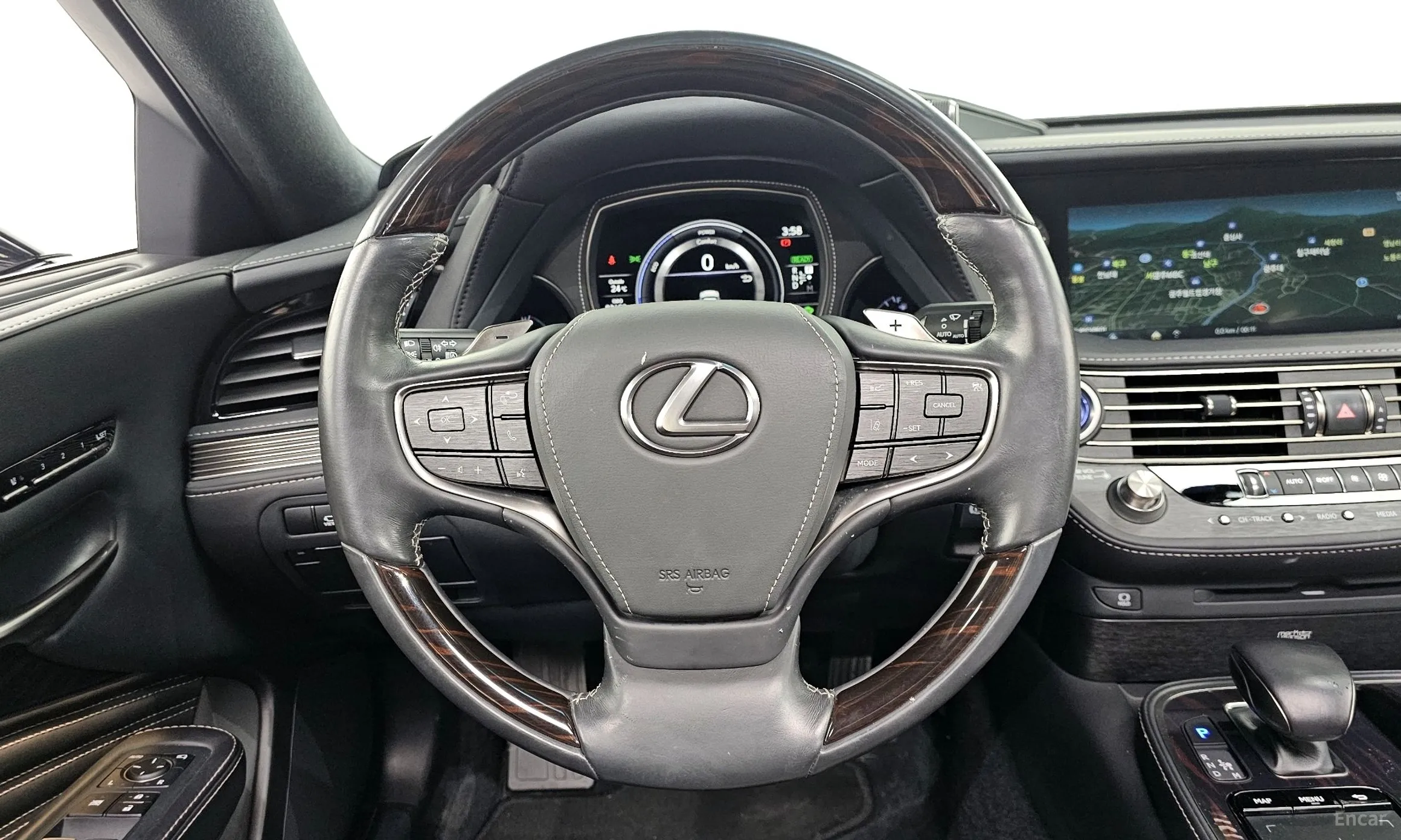 Lexus LS500h Gen 5 превью 14