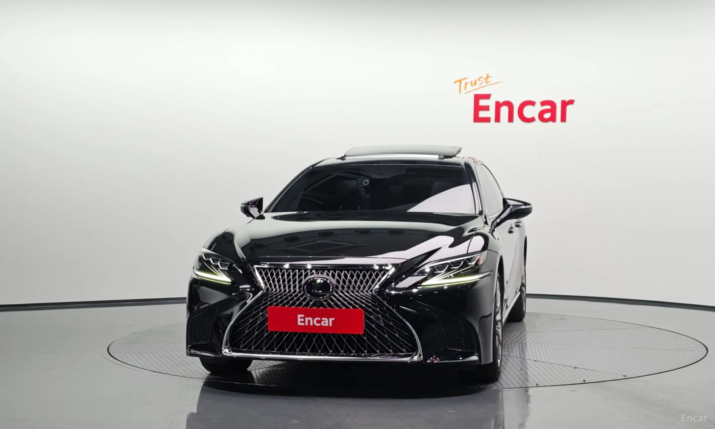 Lexus LS500h Gen 5 превью 3