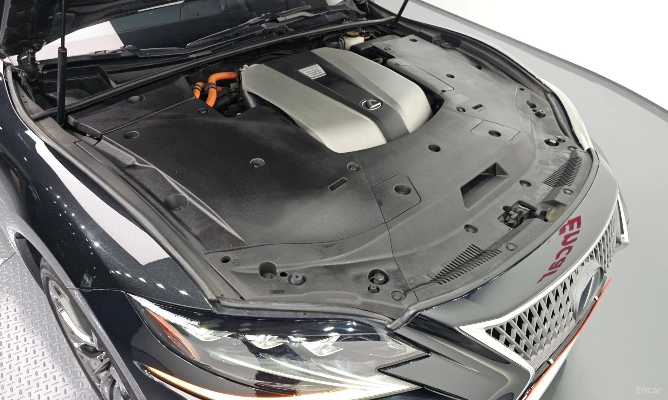 Lexus LS500h Gen 5 превью 6