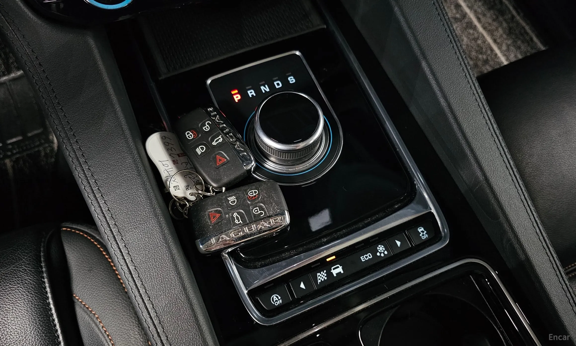 Jaguar F-PACE превью 9