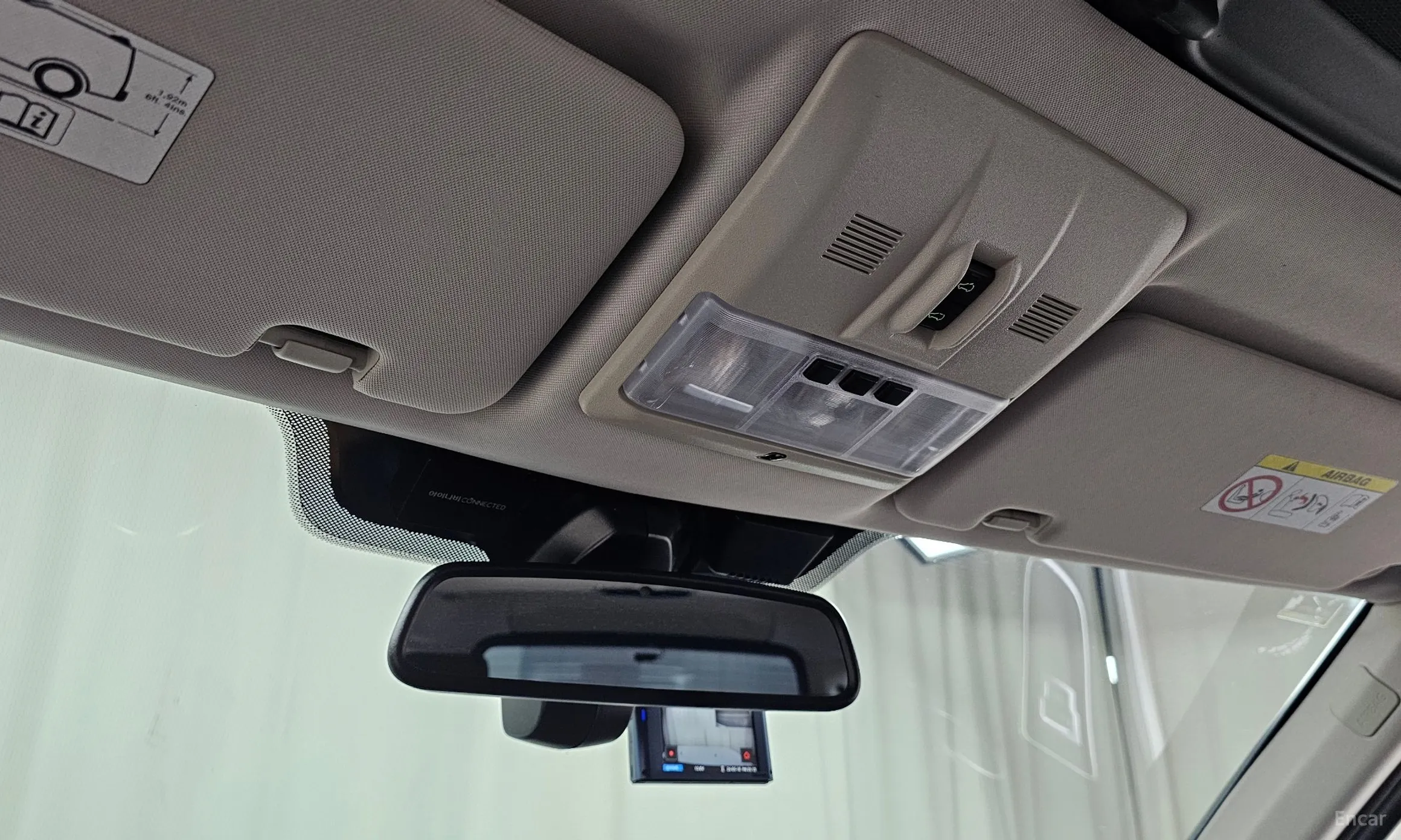 Land Rover Discovery 4 превью 17