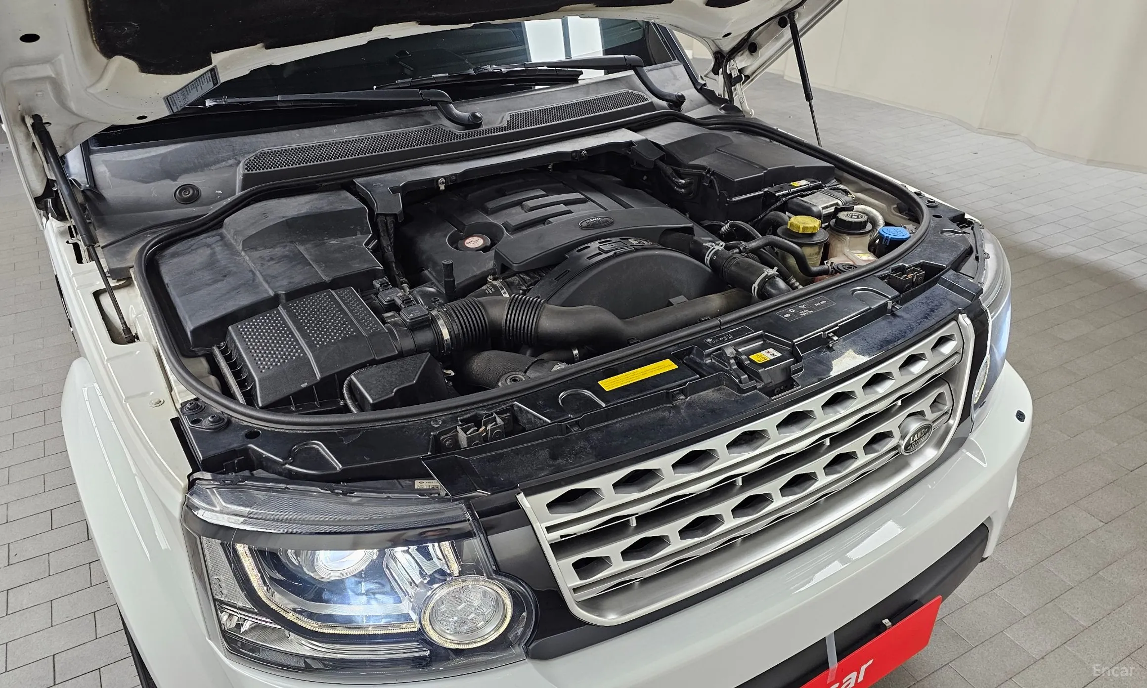 Land Rover Discovery 4 превью 6