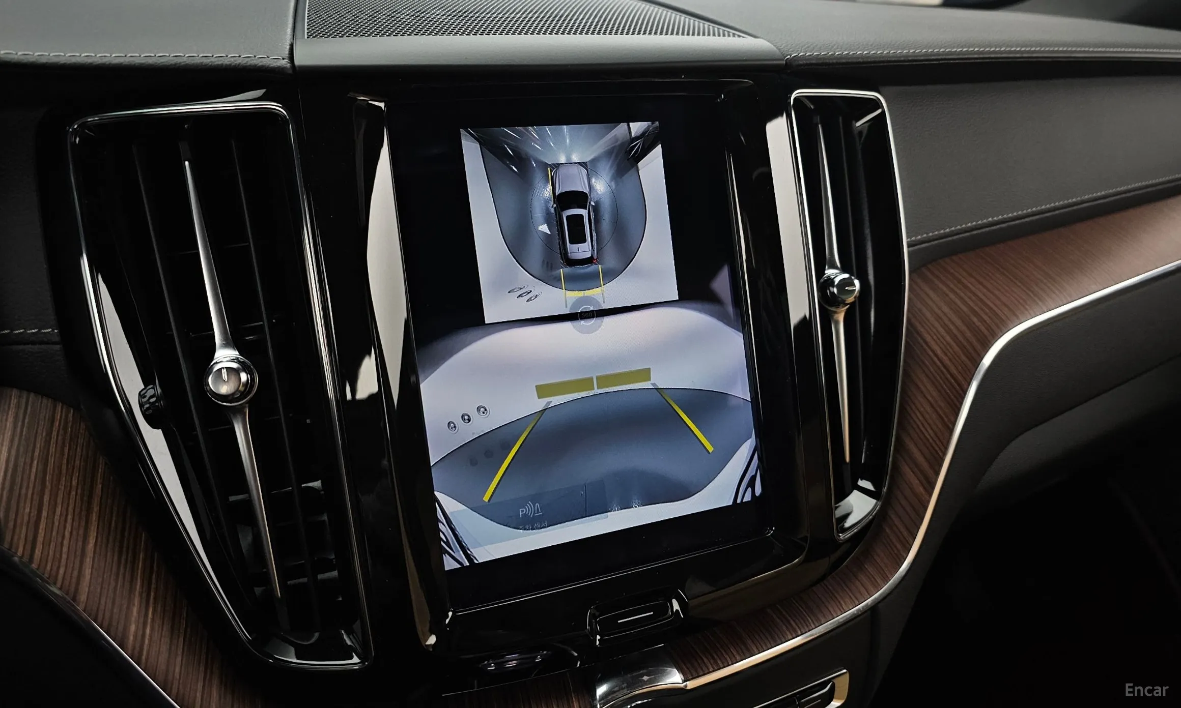Volvo XC60 Gen 2 превью 15