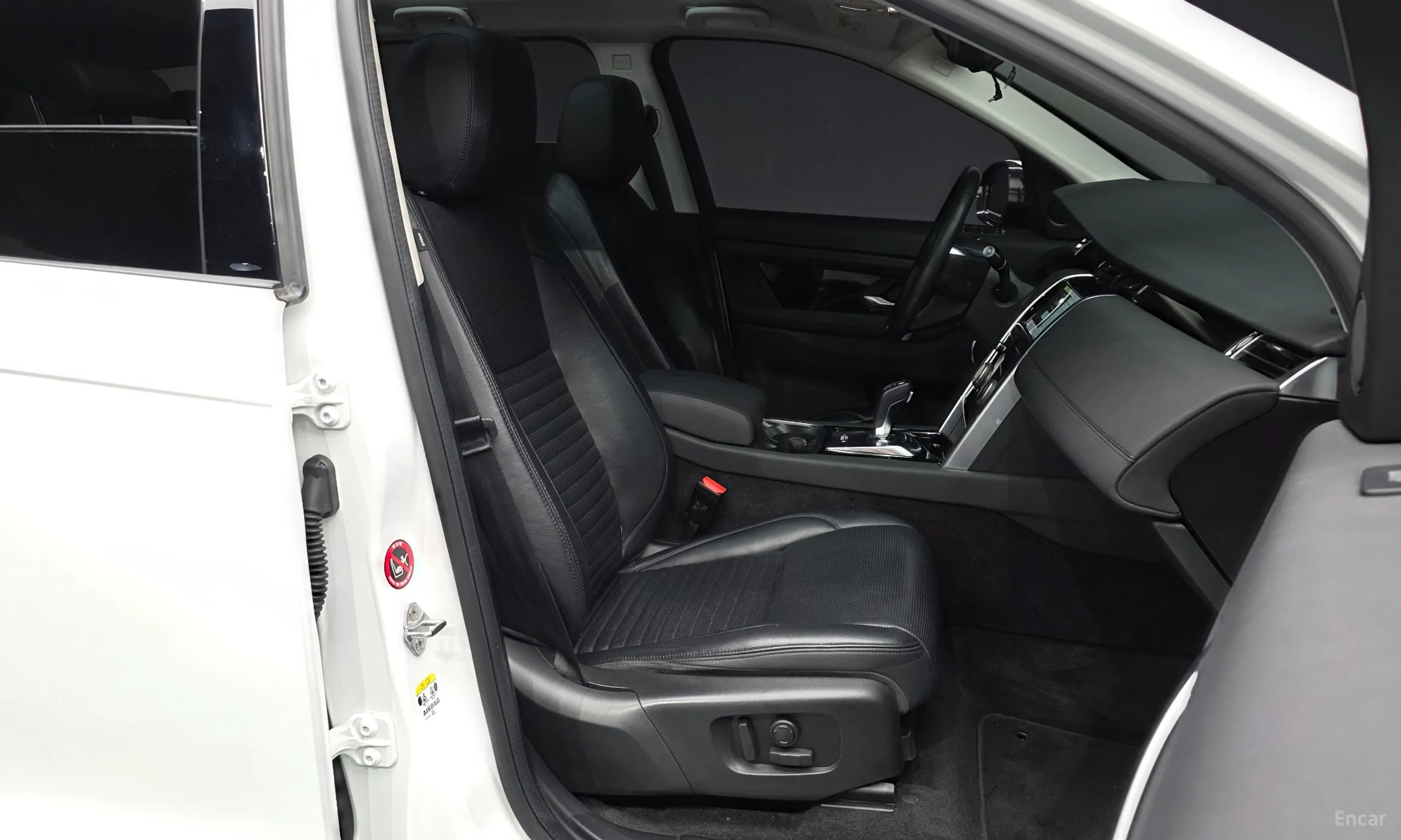 Land Rover Discovery Sports превью 11