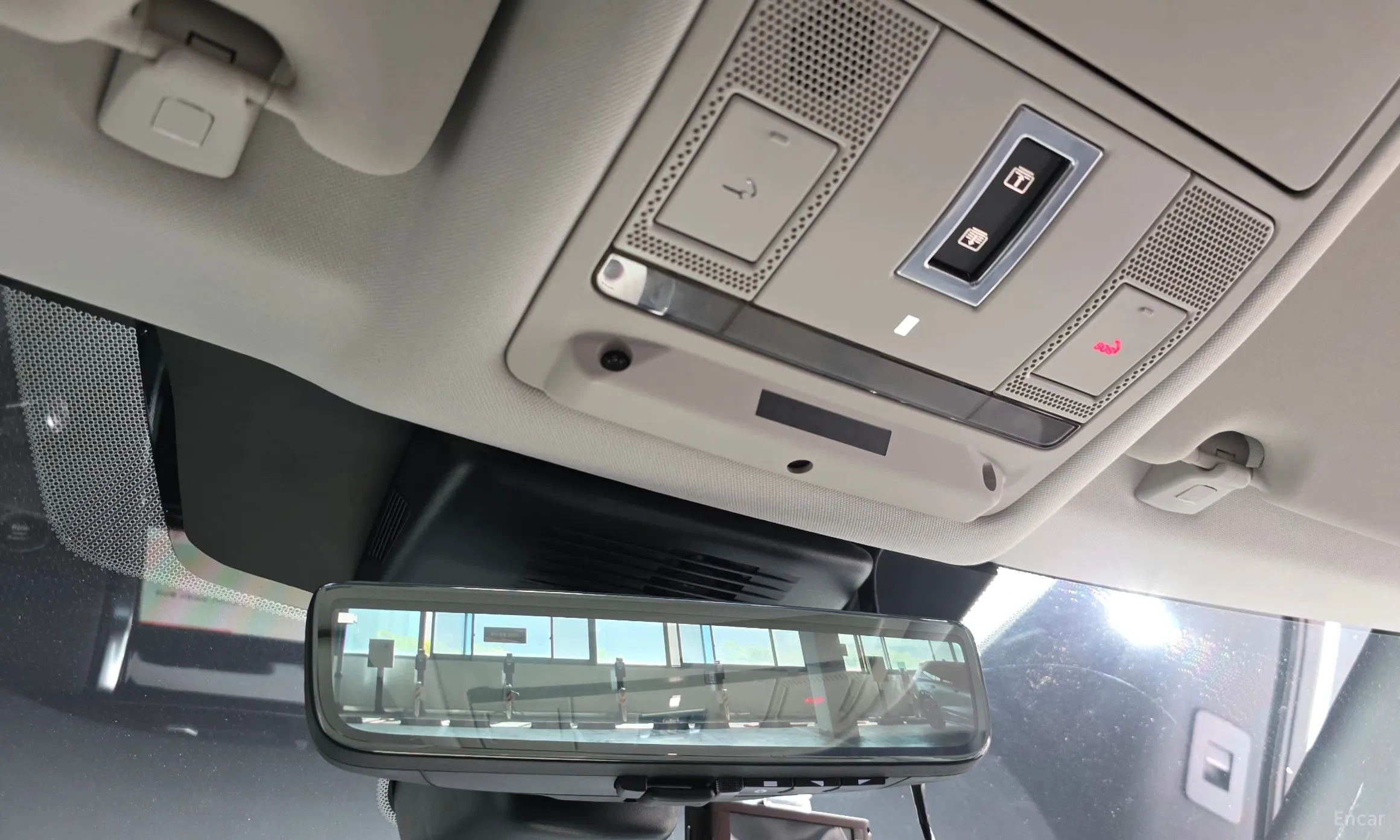 Land Rover Discovery Sports превью 19