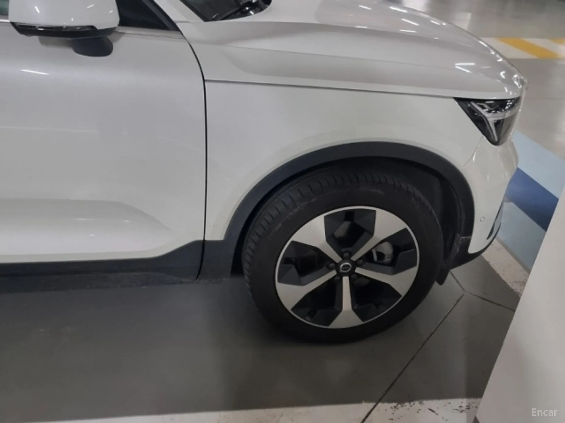 Volvo XC40 превью 6