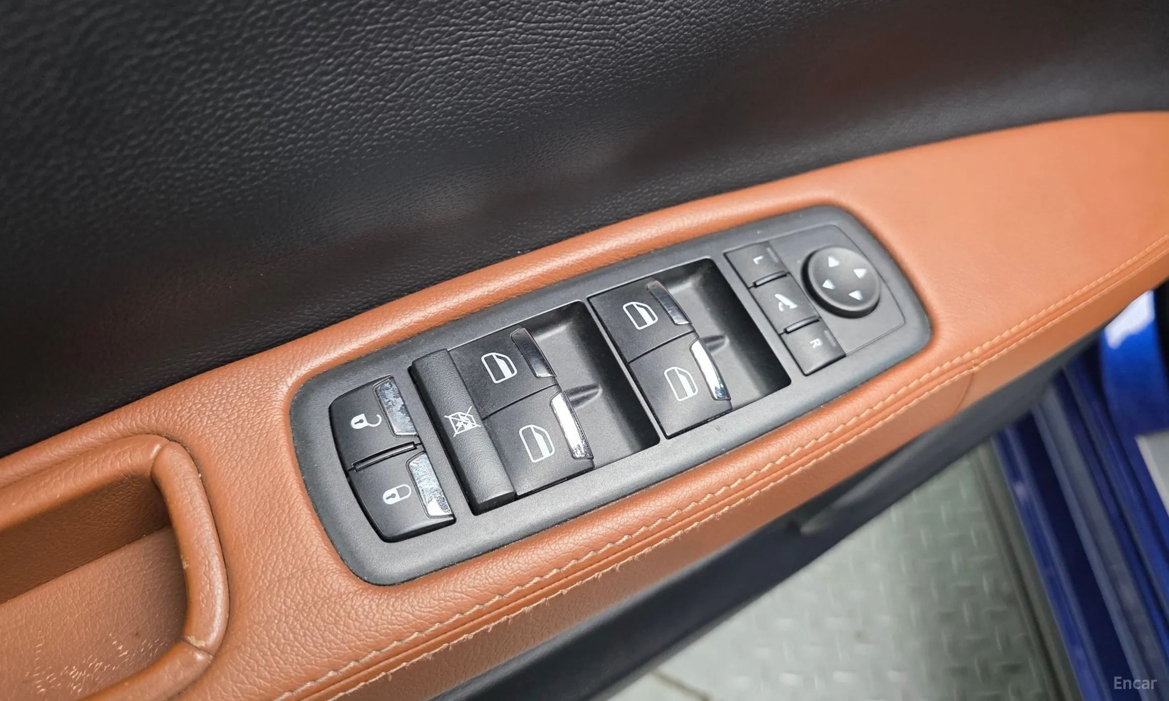 Maserati Ghibli превью 13