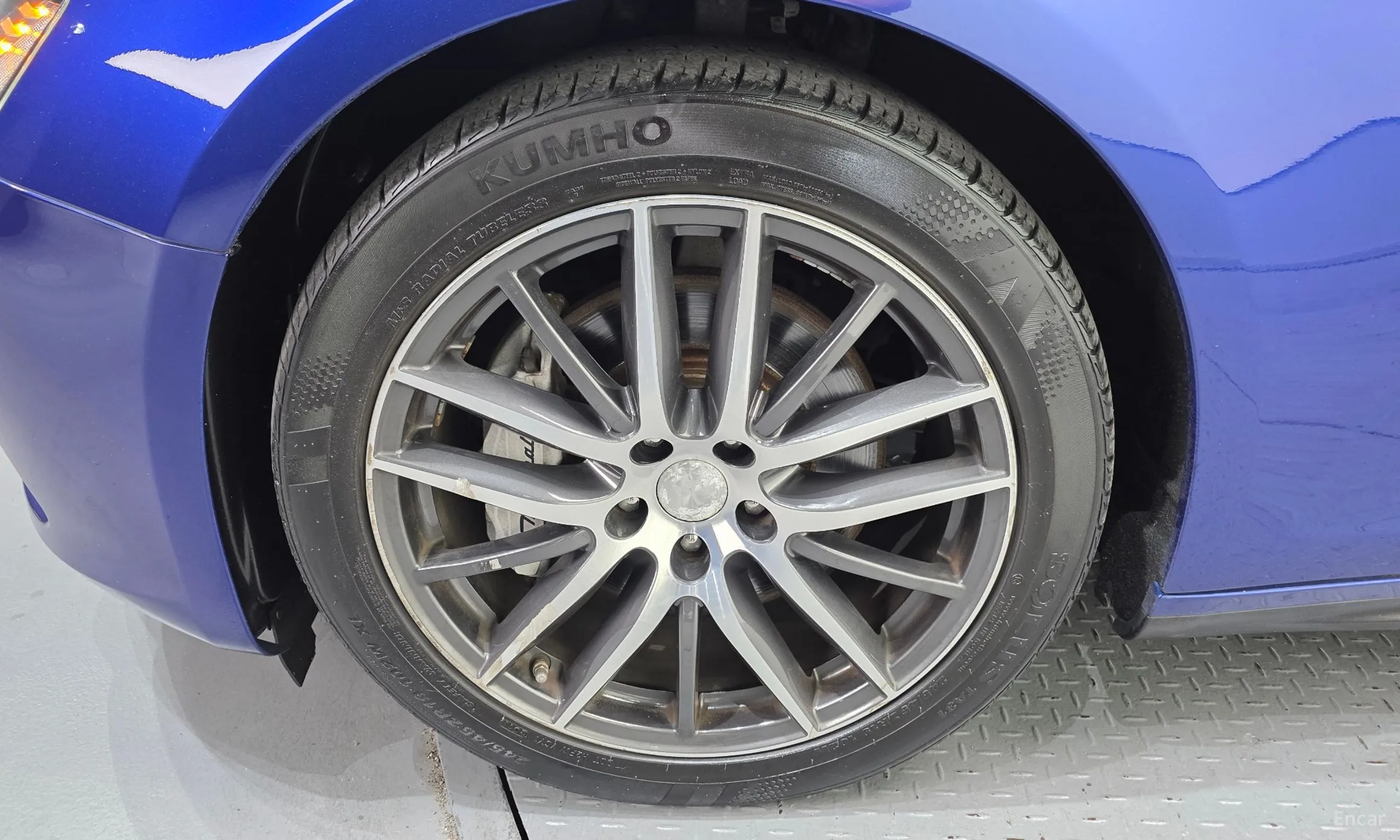 Maserati Ghibli превью 5