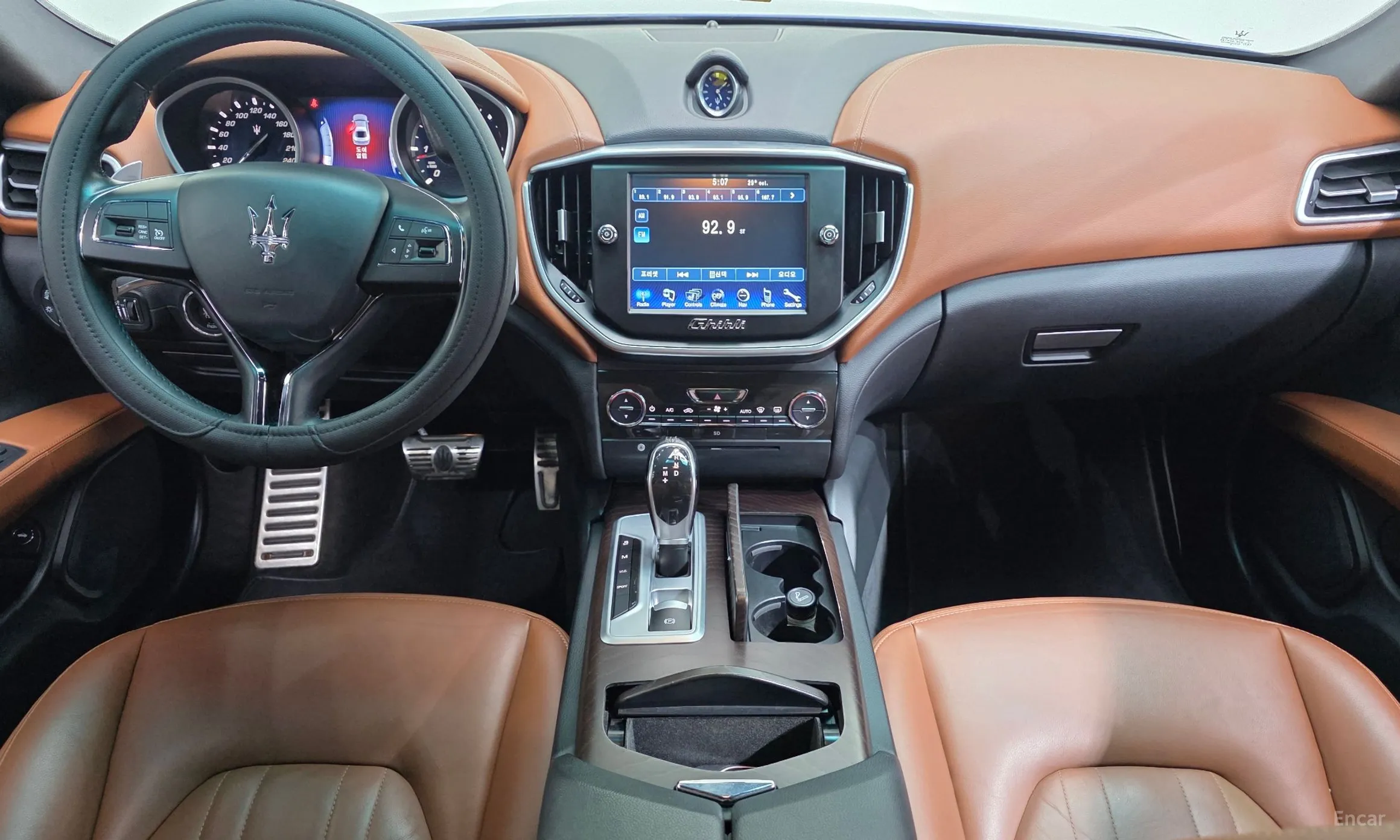 Maserati Ghibli превью 7