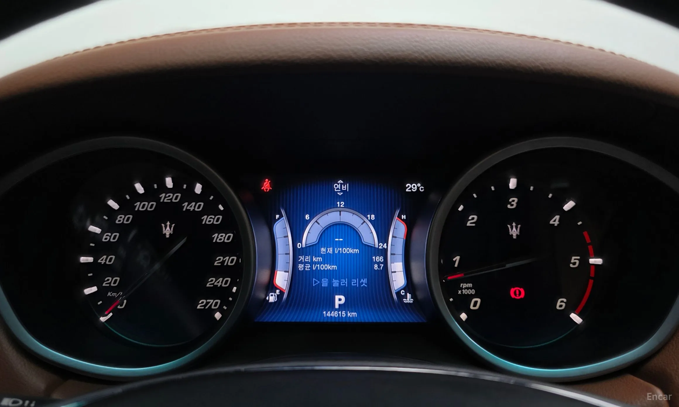 Maserati Ghibli превью 8