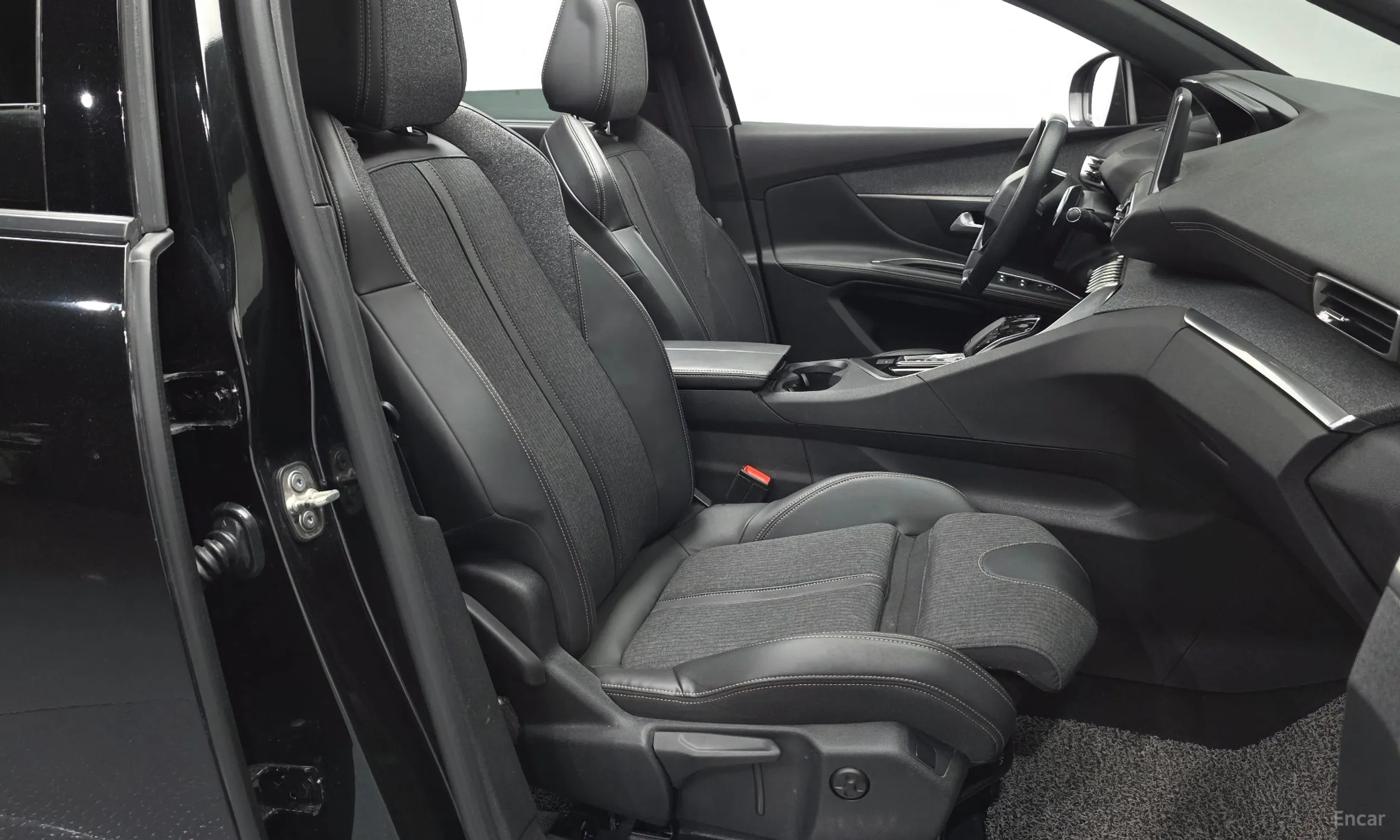 Peugeot 5008 2nd generation превью 12