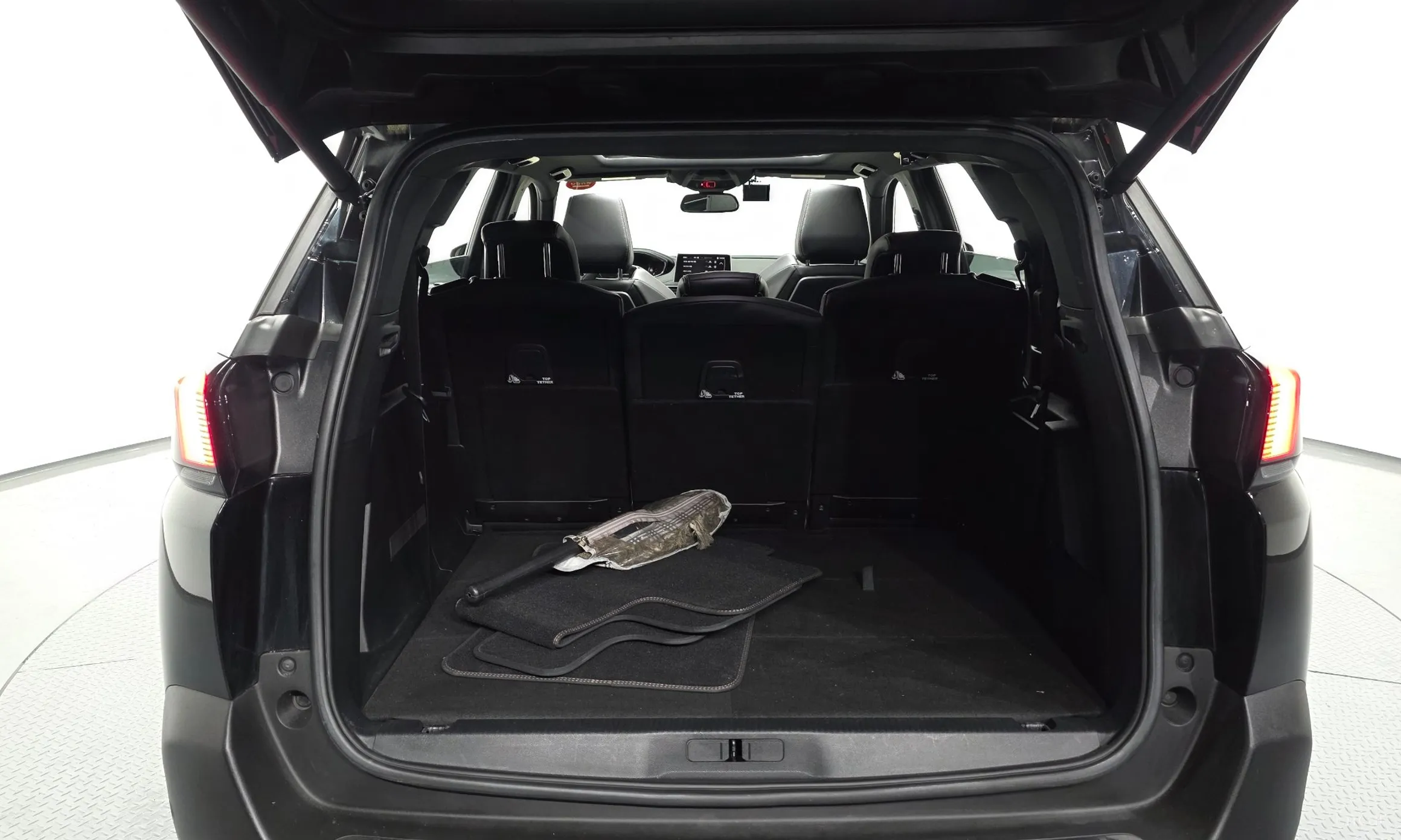 Peugeot 5008 2nd generation превью 19