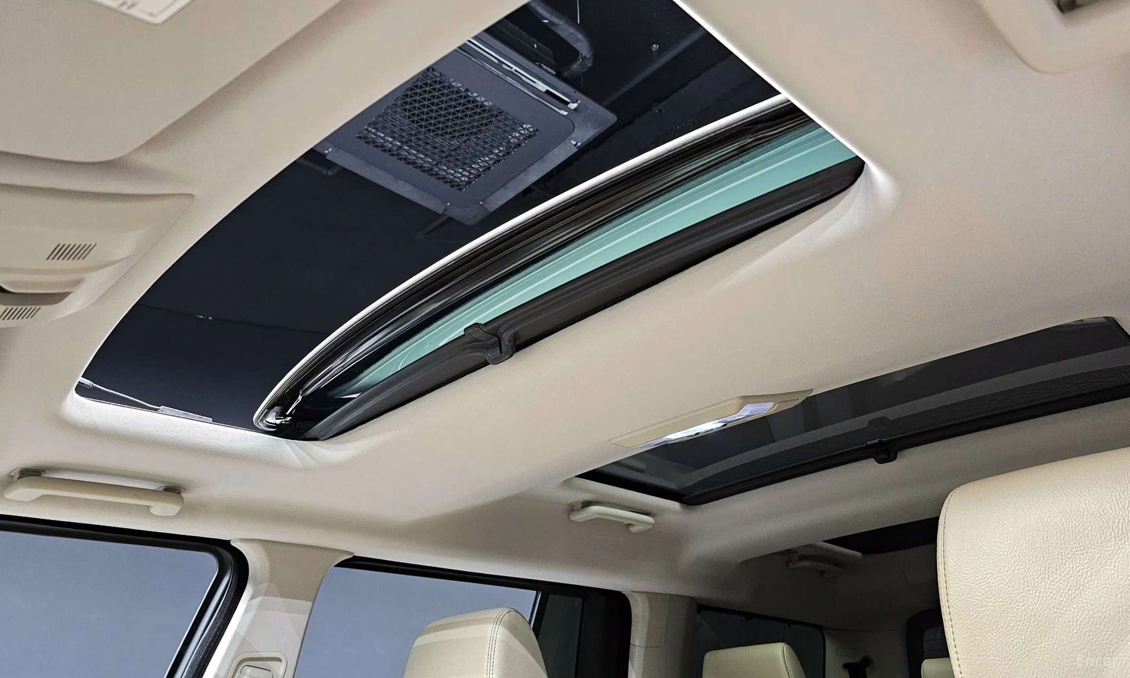Land Rover Discovery 4 превью 19
