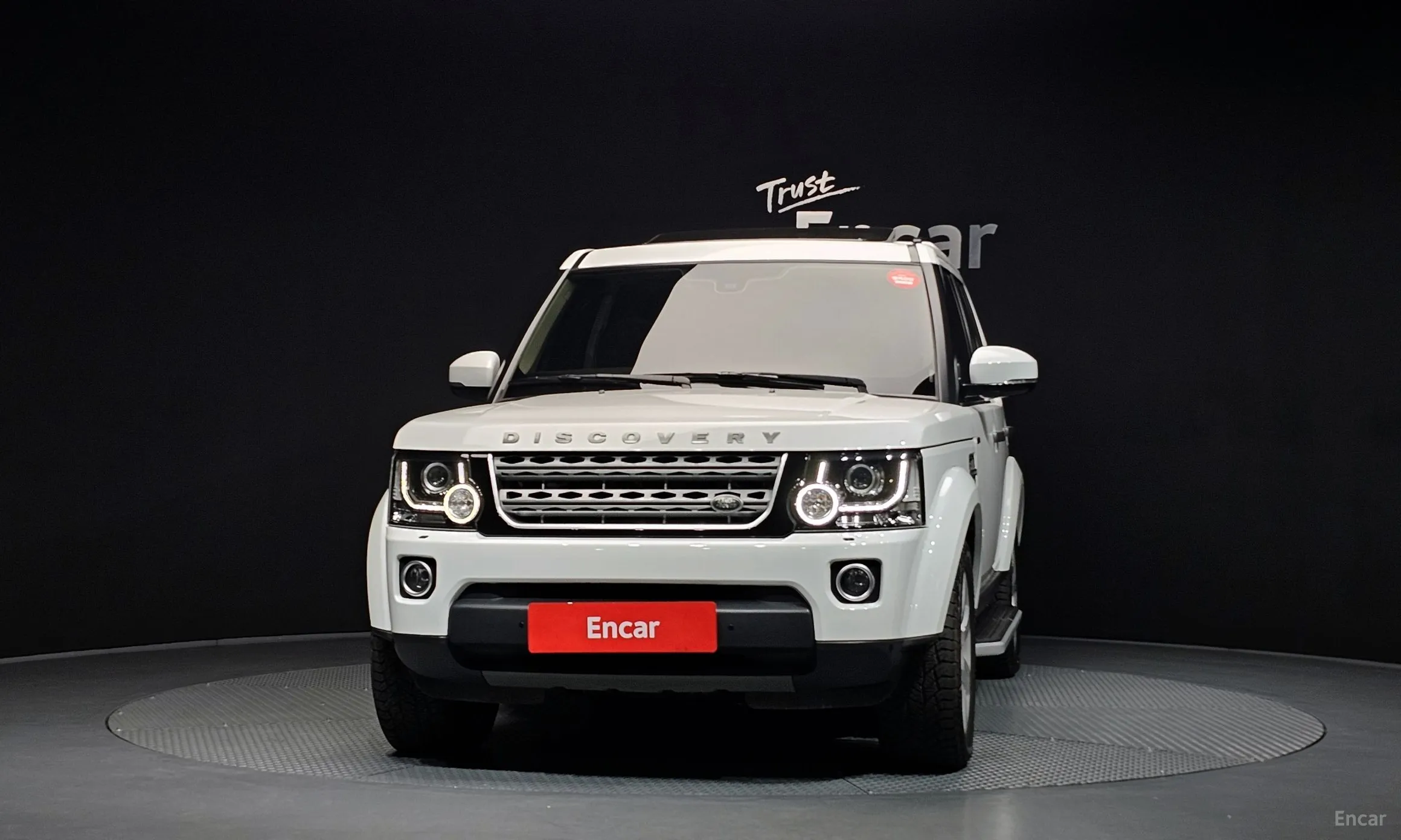 Land Rover Discovery 4 превью 3