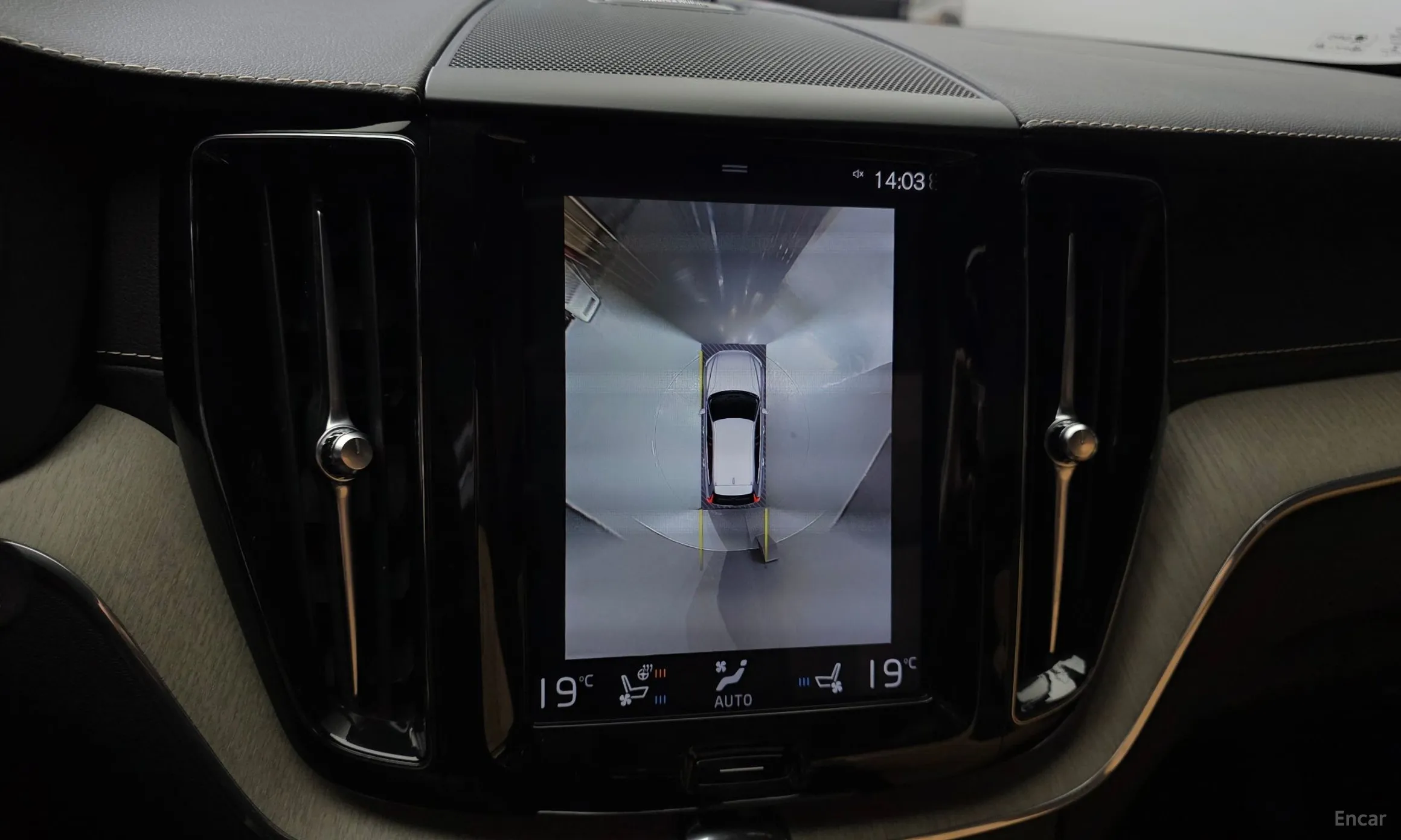 Volvo XC60 Gen 2 превью 14