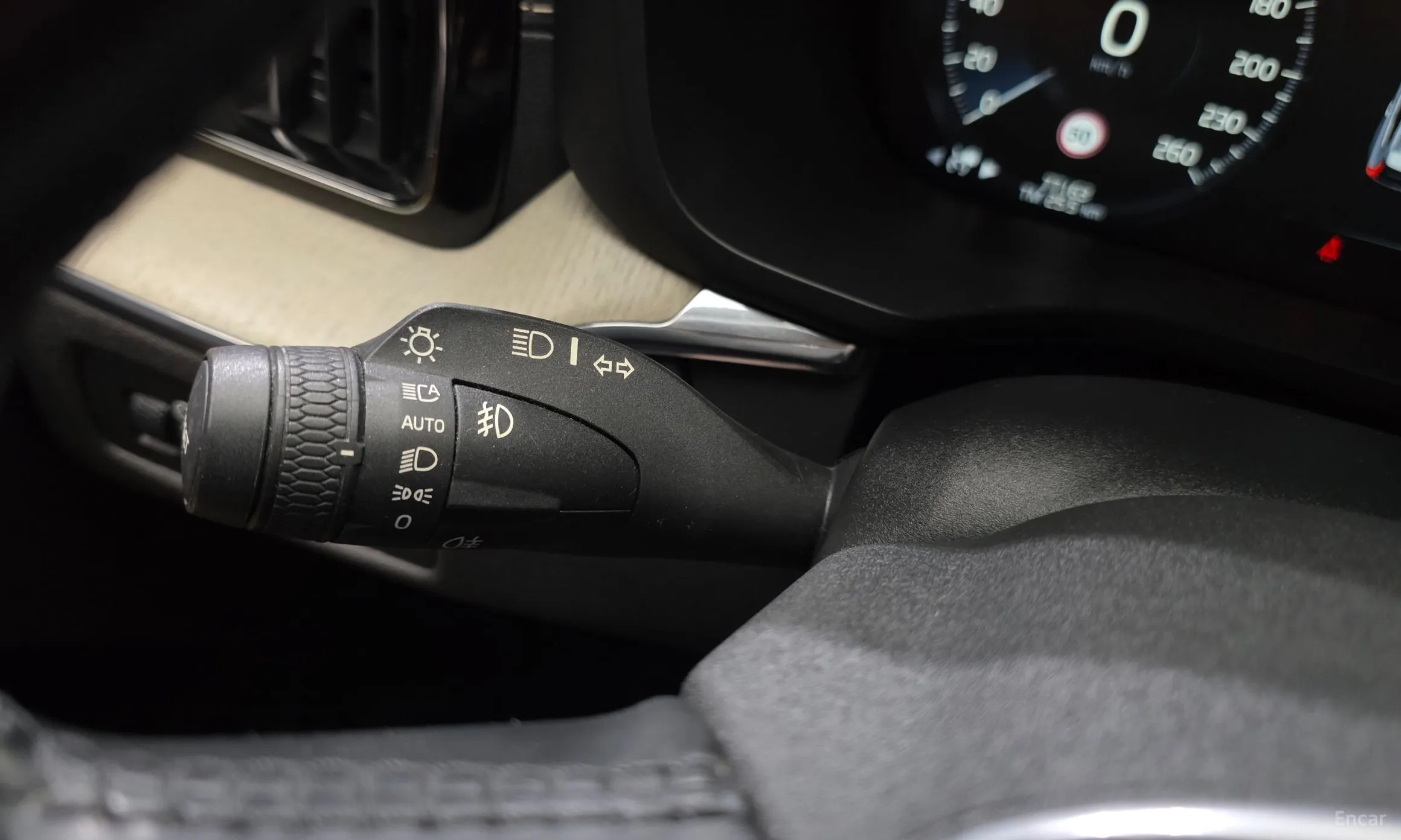 Volvo XC60 Gen 2 превью 20
