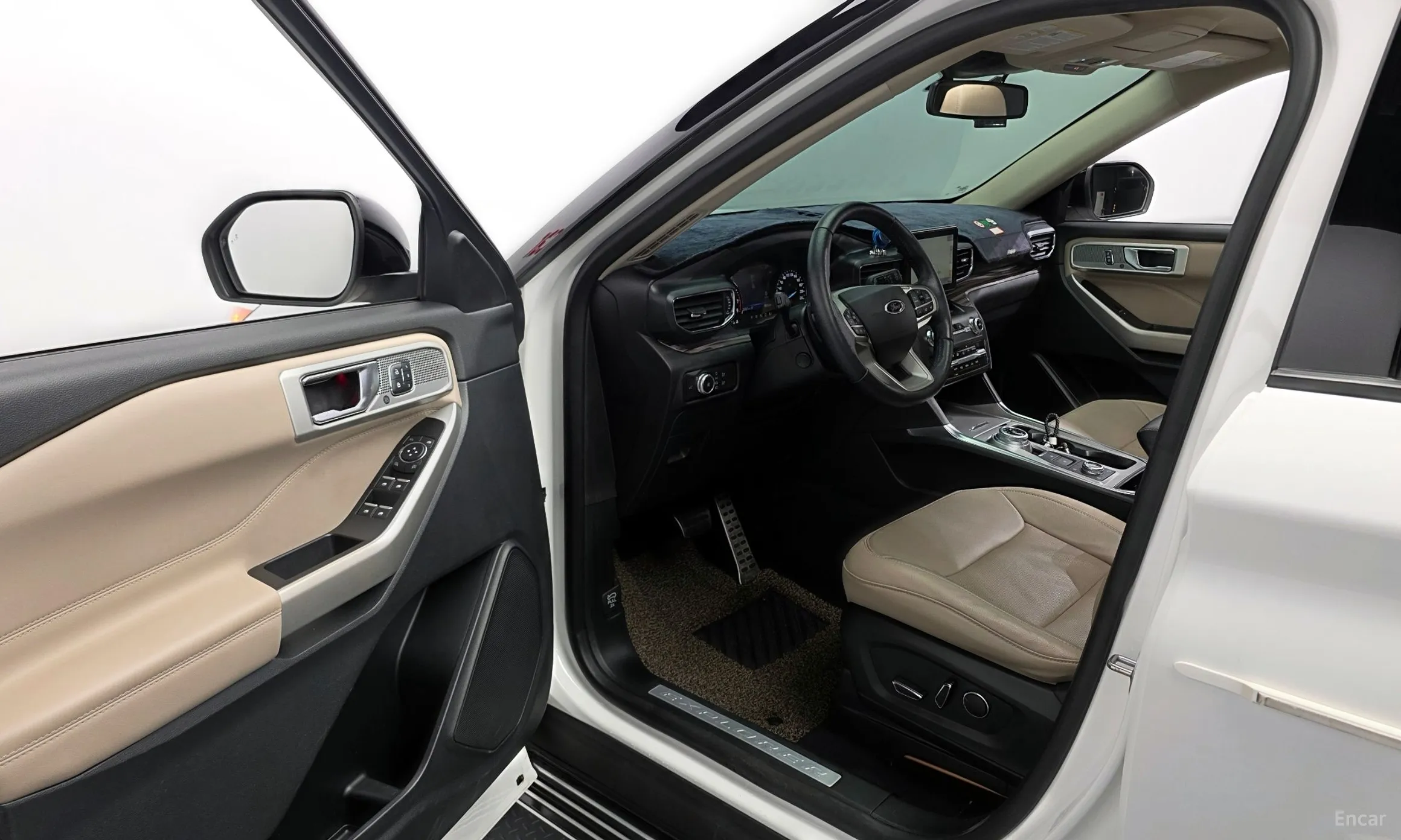 Ford Explorer 6th Generation превью 10