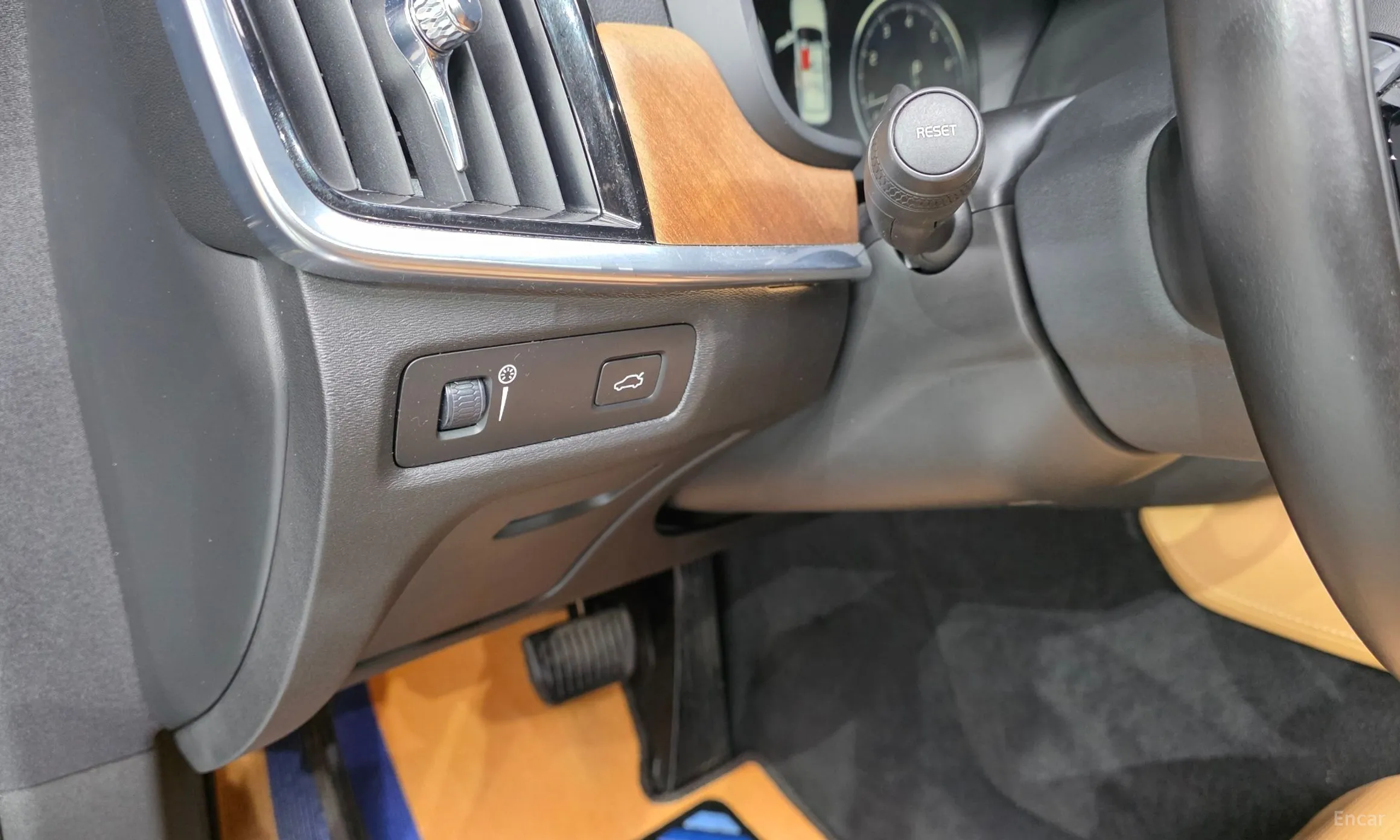 Volvo S90 превью 20