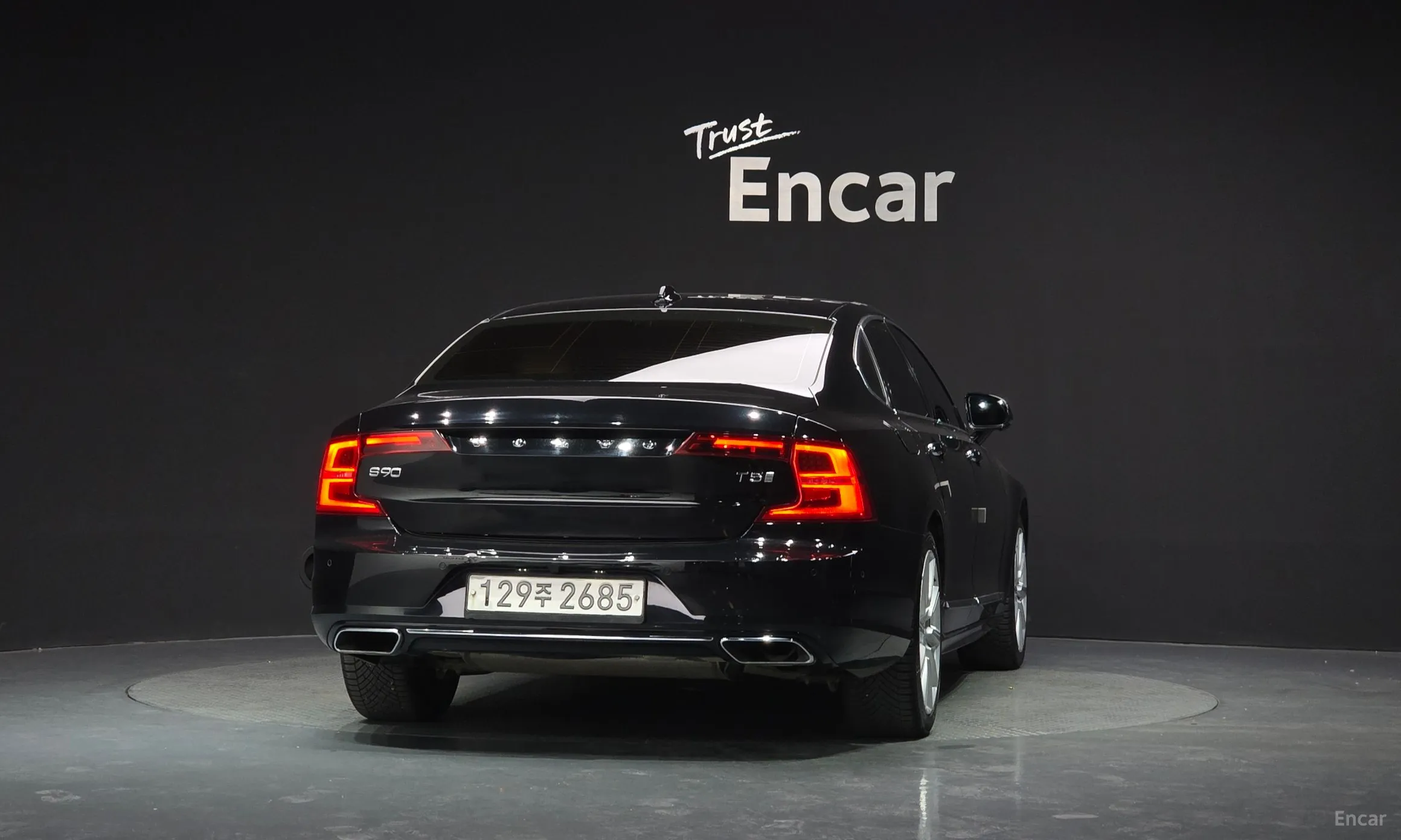 Volvo S90 превью 4