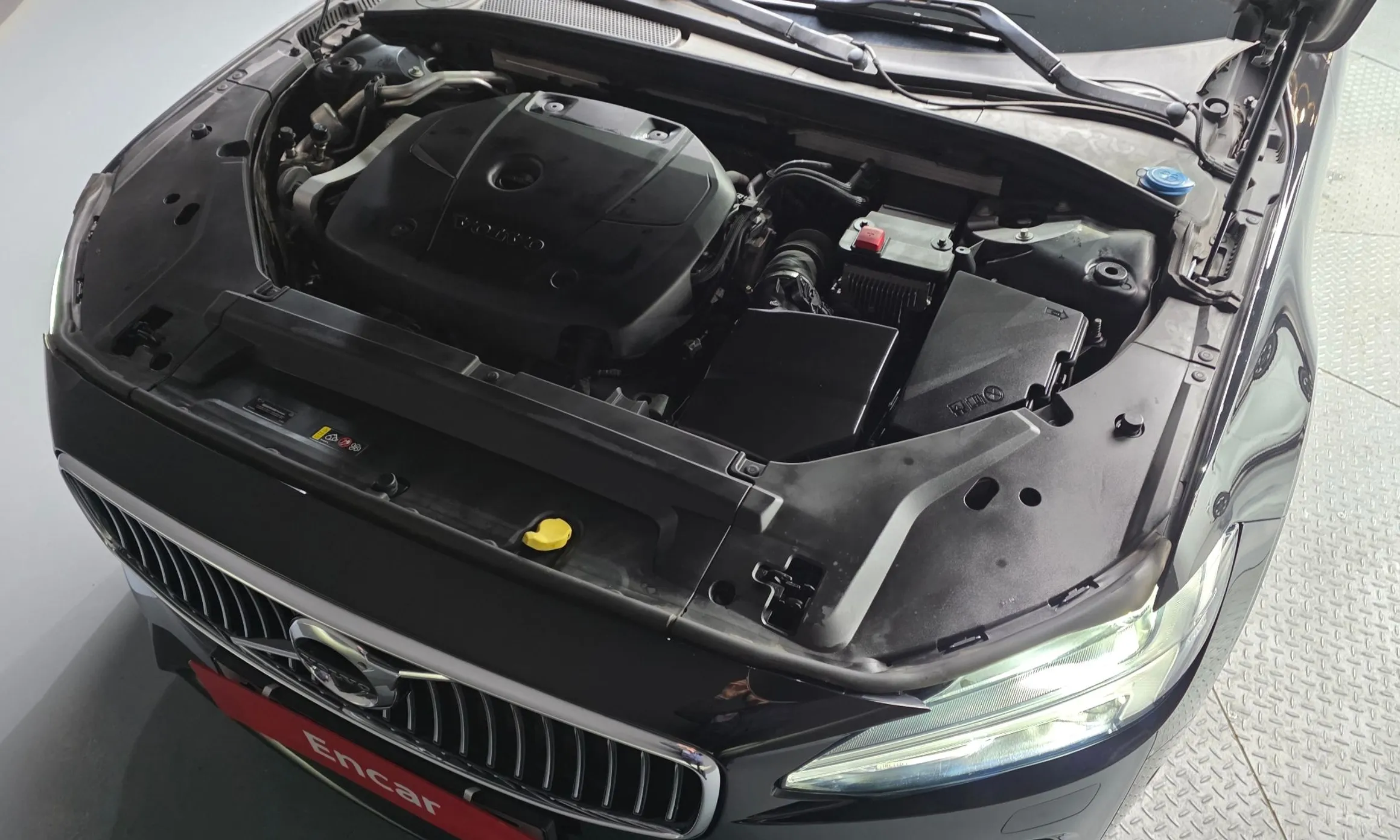 Volvo S90 превью 6