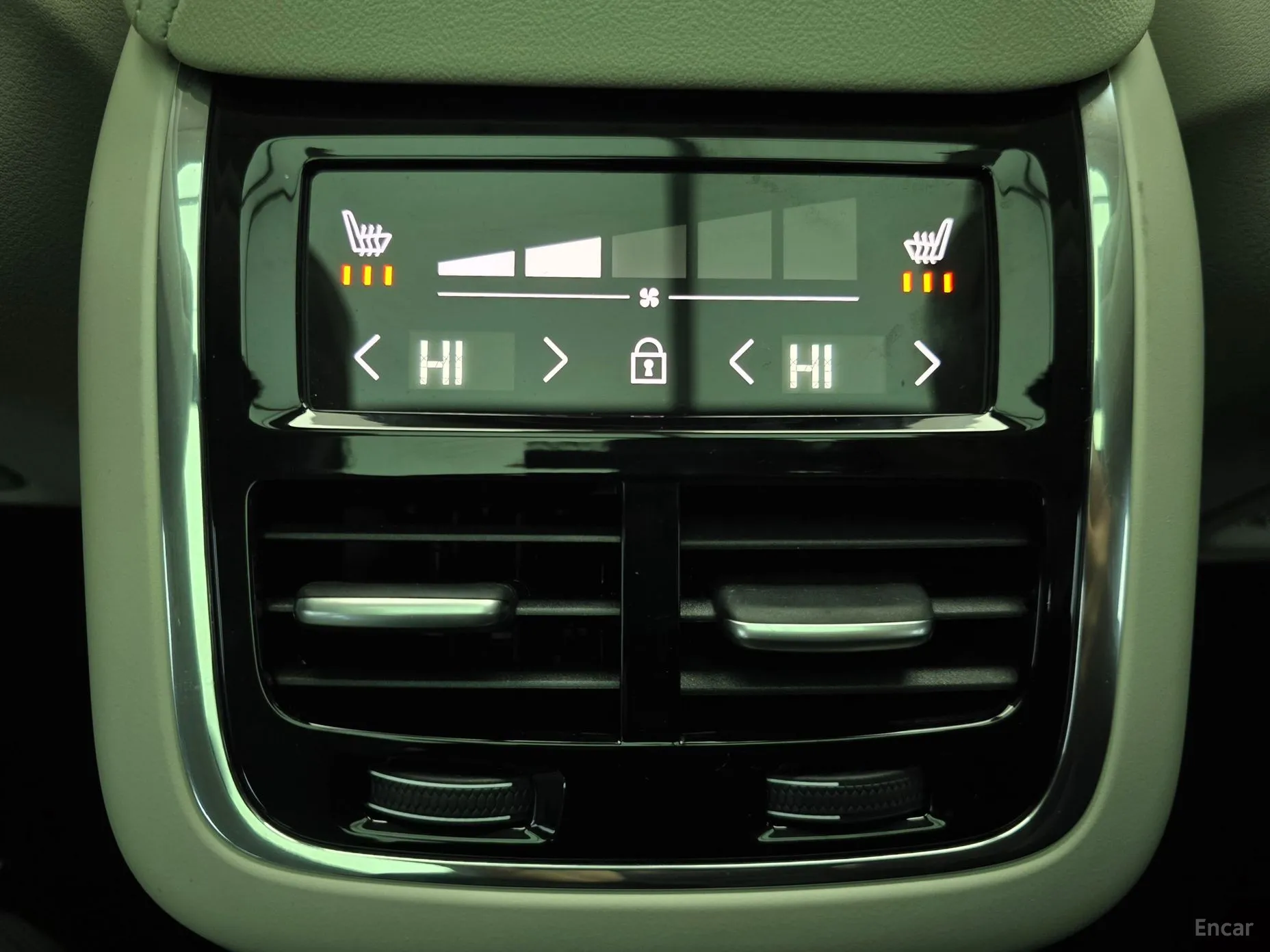 Volvo XC60 Gen 2 превью 17