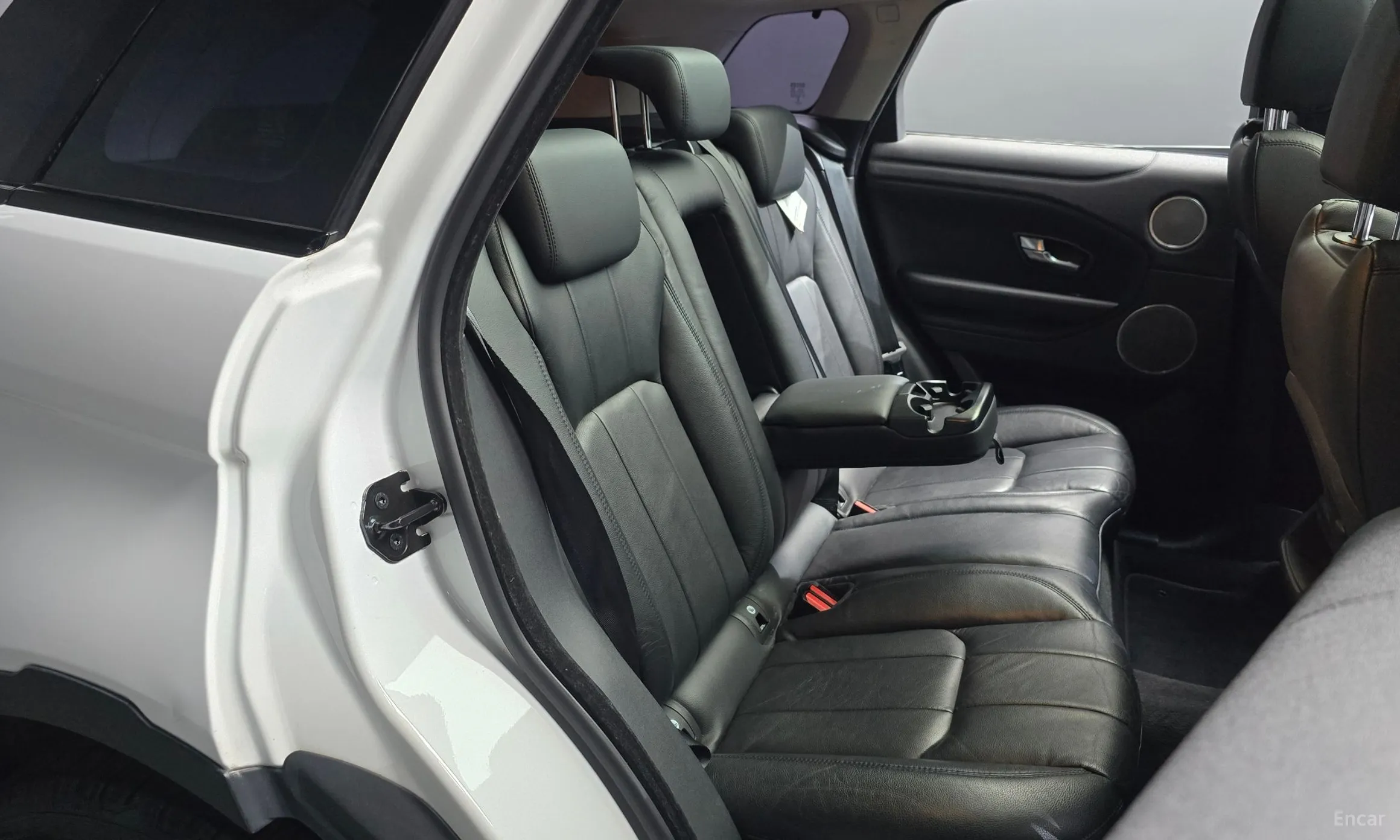 Land Rover Range Rover Evoque превью 11