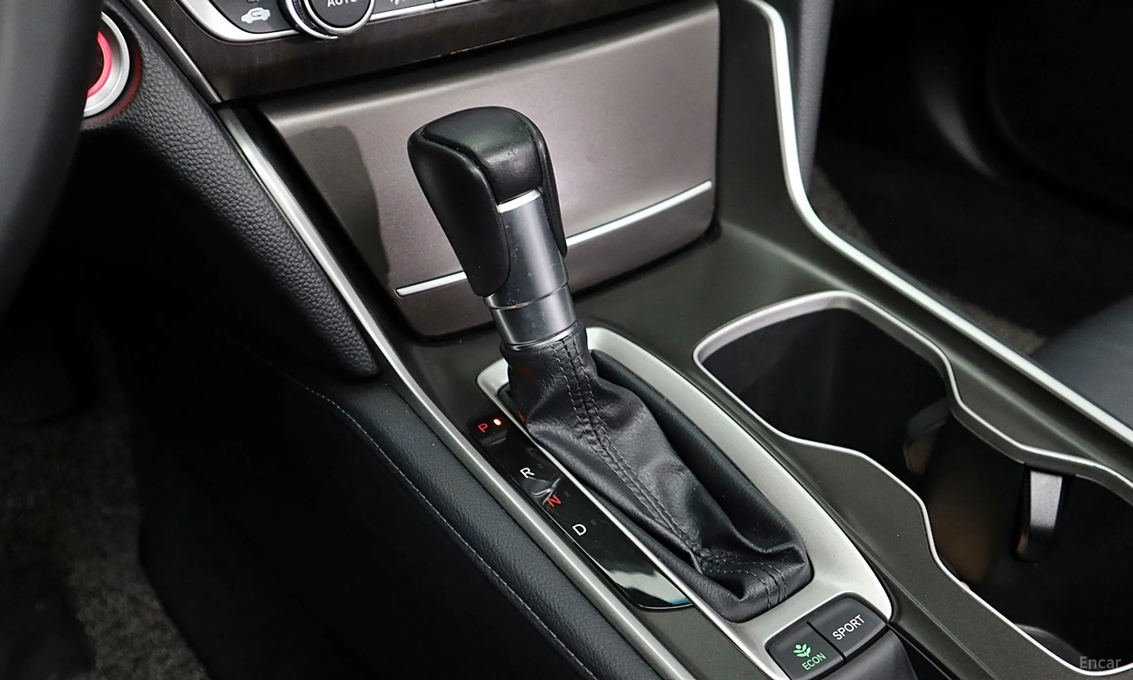 Honda Accord 10th Generation превью 13