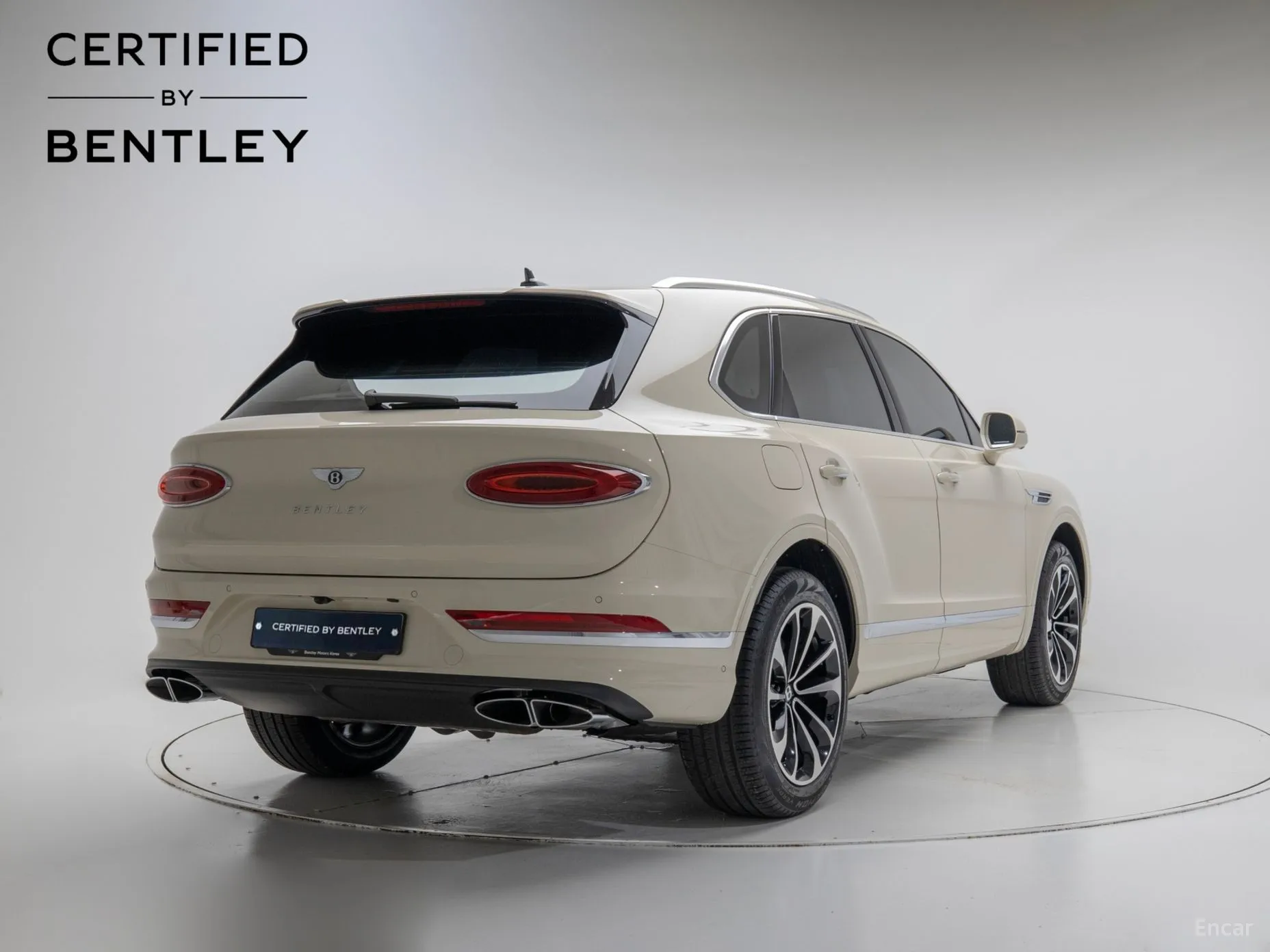 Bentley Bentayga превью 4