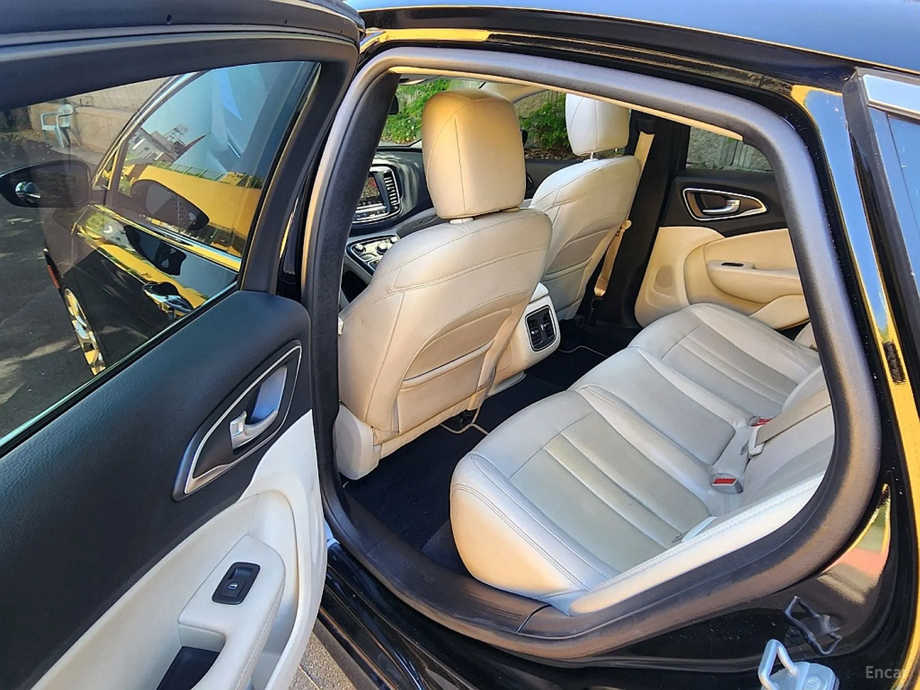 Chrysler 200 Second generation превью 14