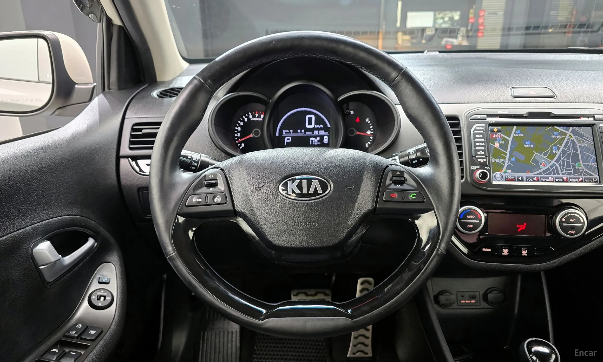 Kia morning превью 13