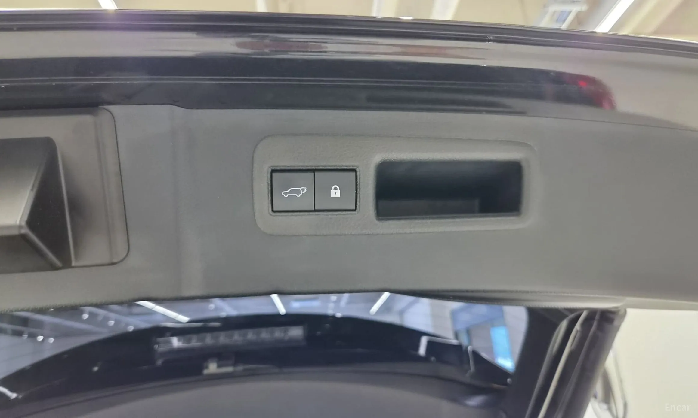 Lexus NX300h превью 20