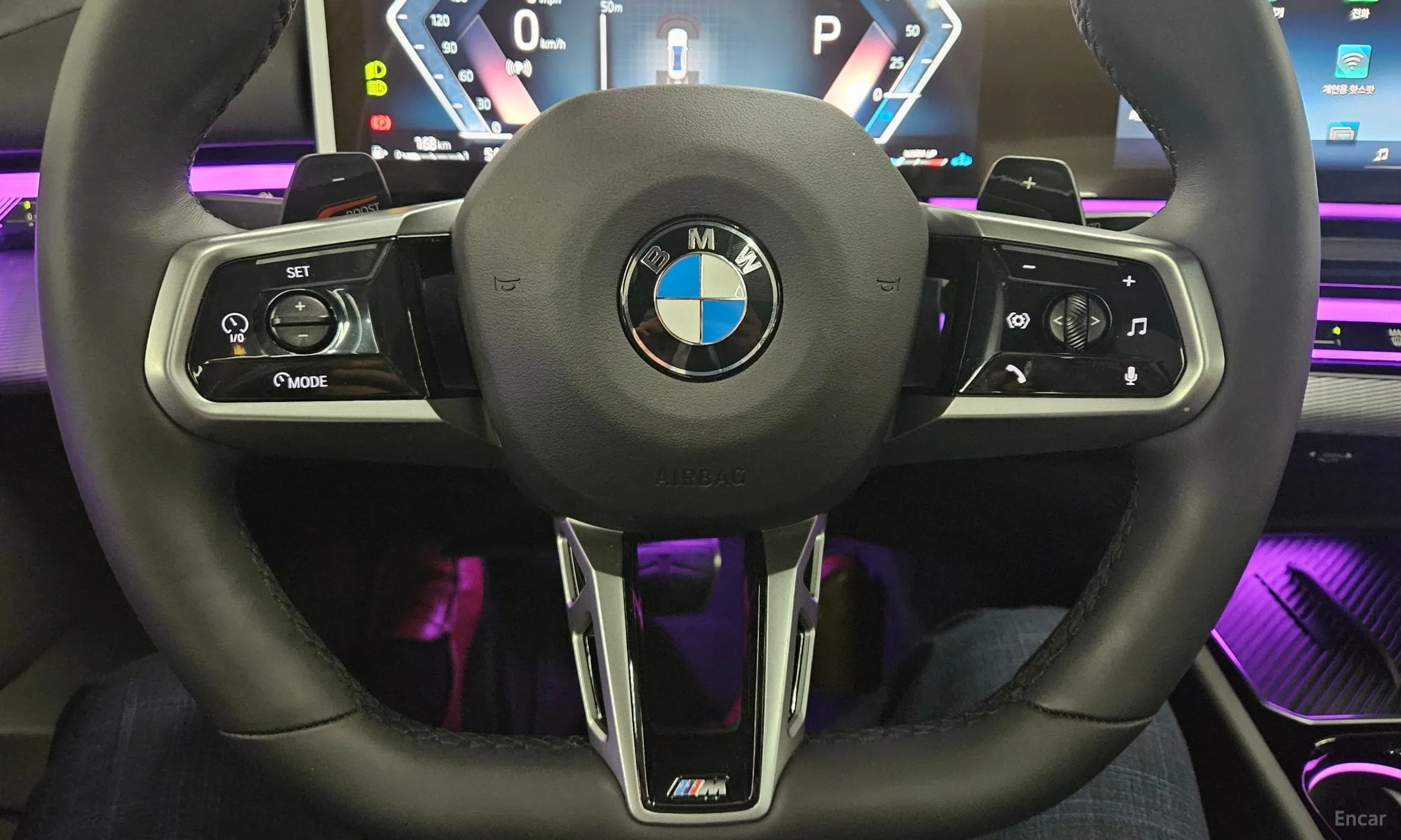 BMW 5 Series (G60) превью 14