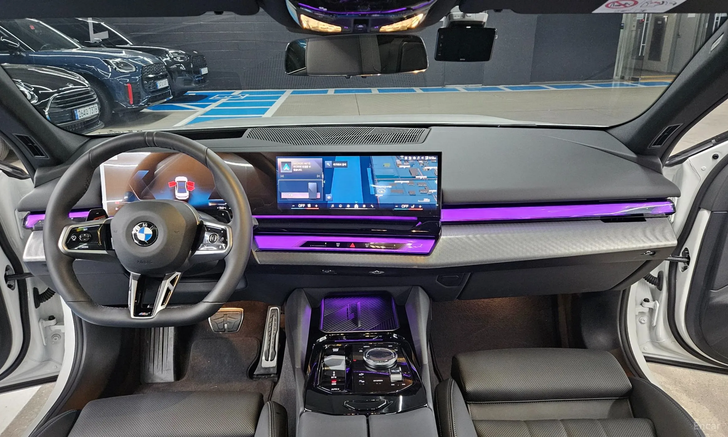 BMW 5 Series (G60) превью 7