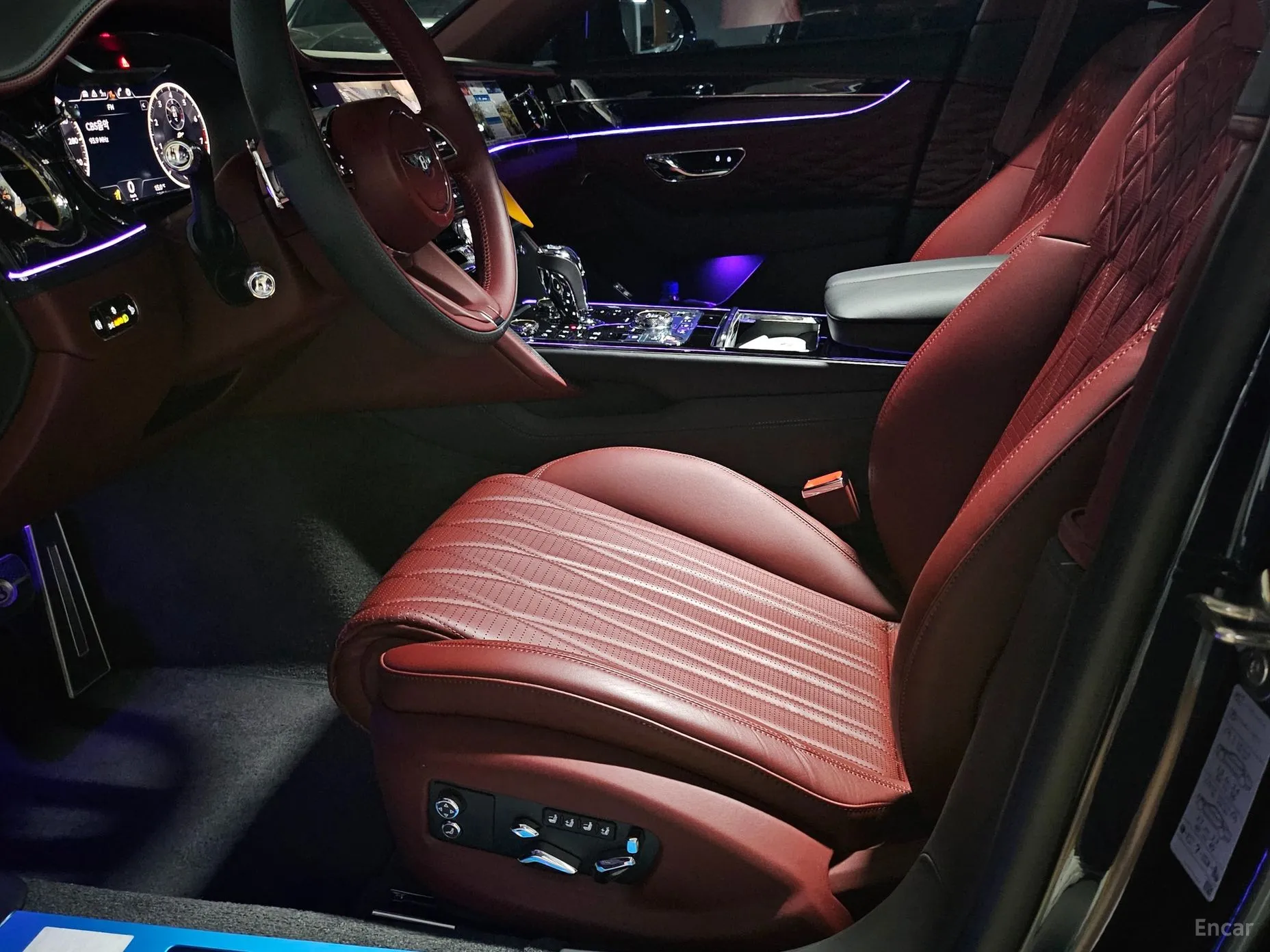 Bentley Flying Spur 3rd Generation превью 16