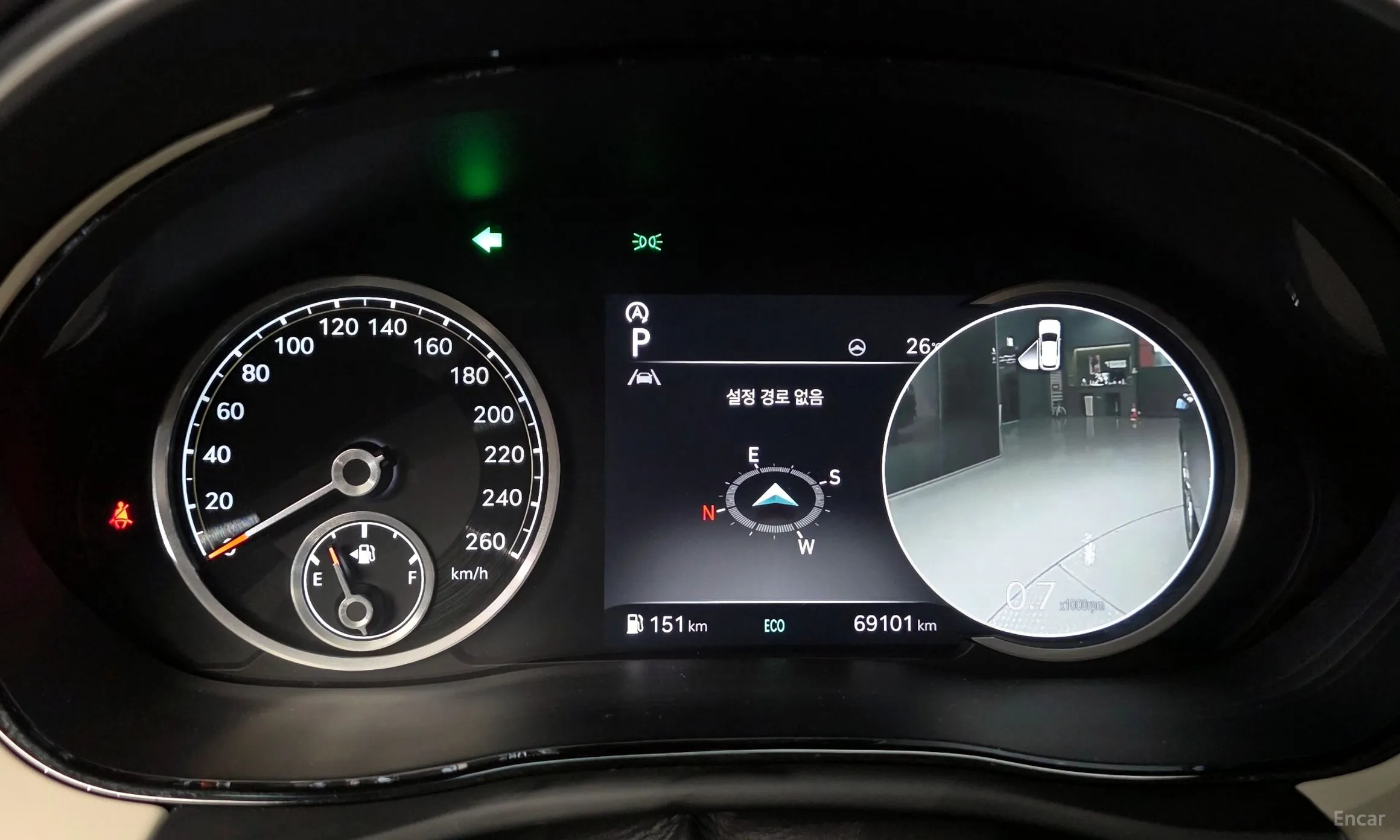 Genesis GV70 превью 8