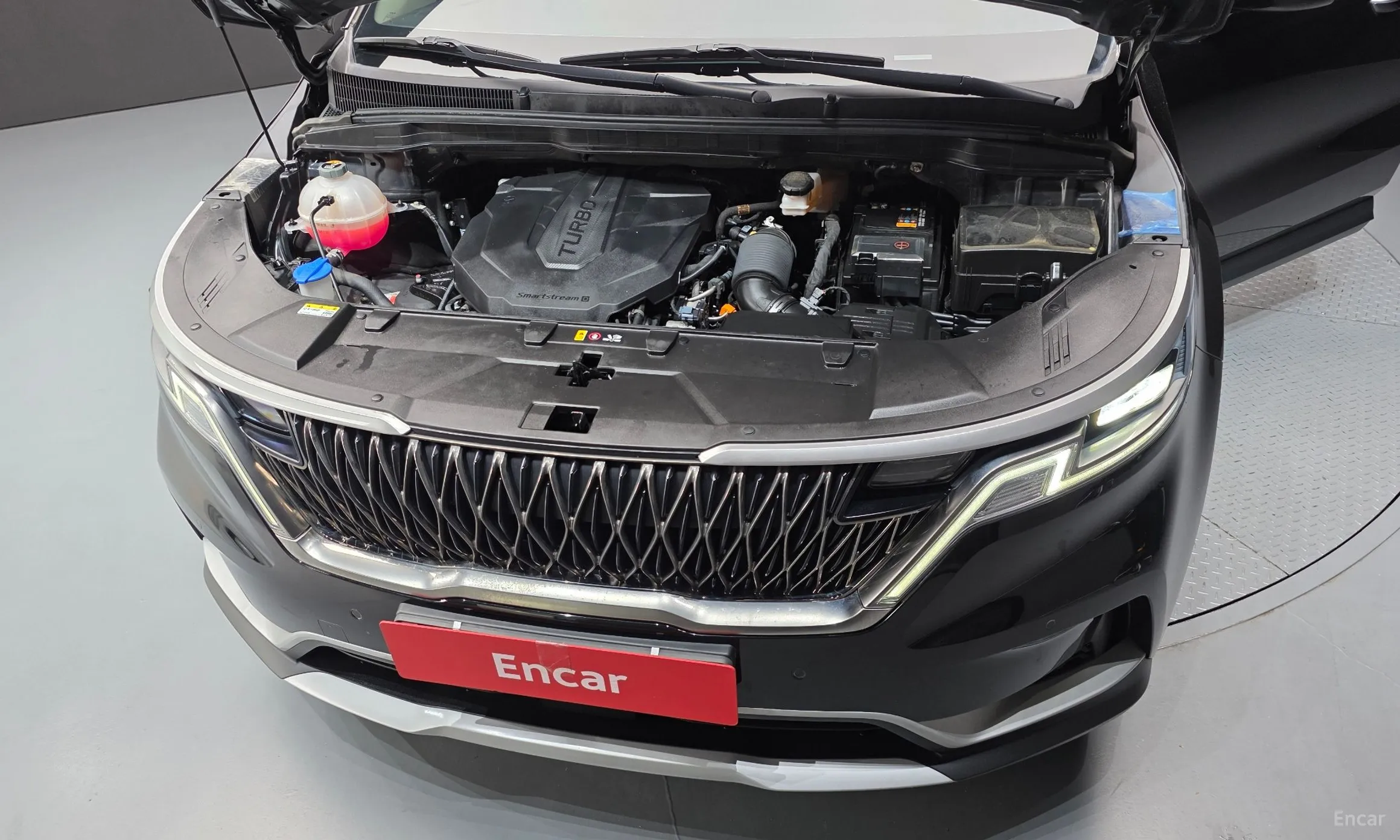 Kia Carnival Gen 4 превью 6