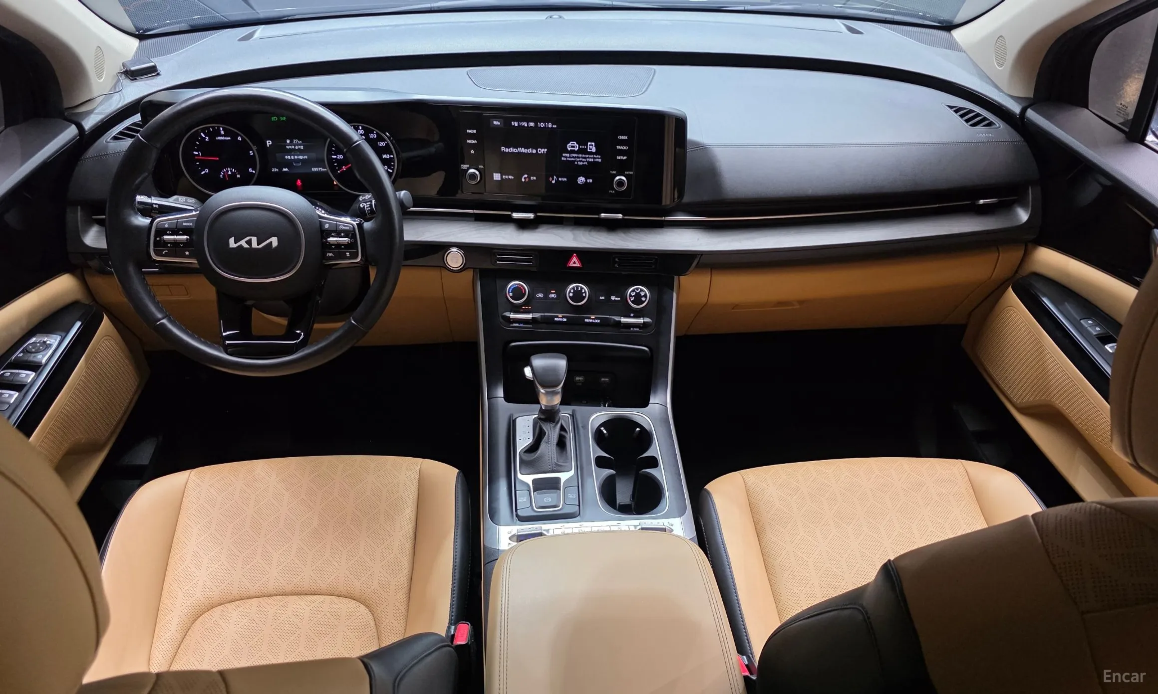 Kia Carnival Gen 4 превью 7