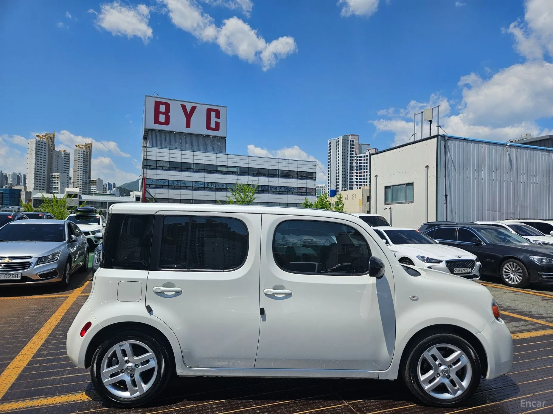 Nissan Cube превью 8