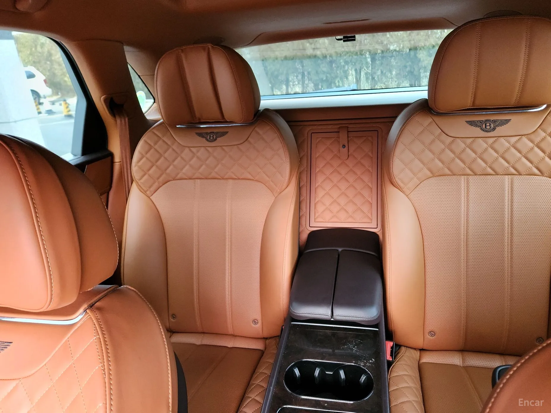 Bentley Bentayga превью 20