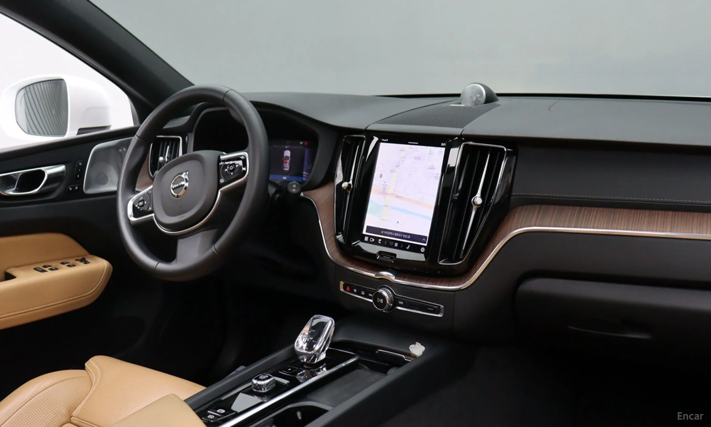 Volvo XC60 Gen 2 превью 10