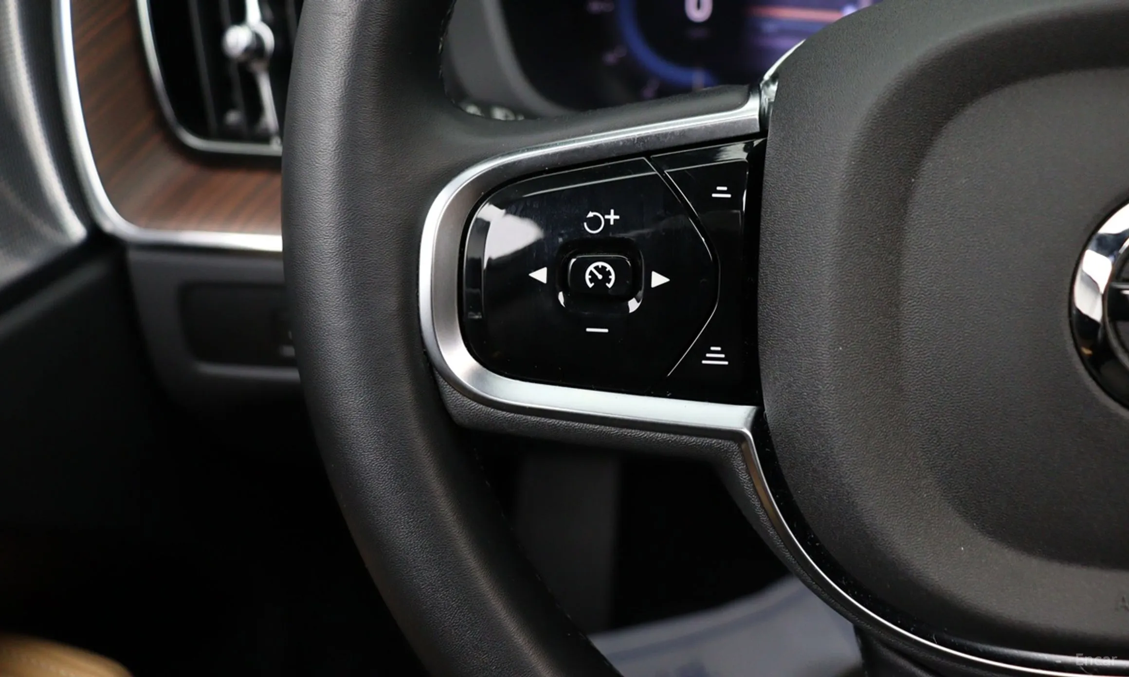 Volvo XC60 Gen 2 превью 16
