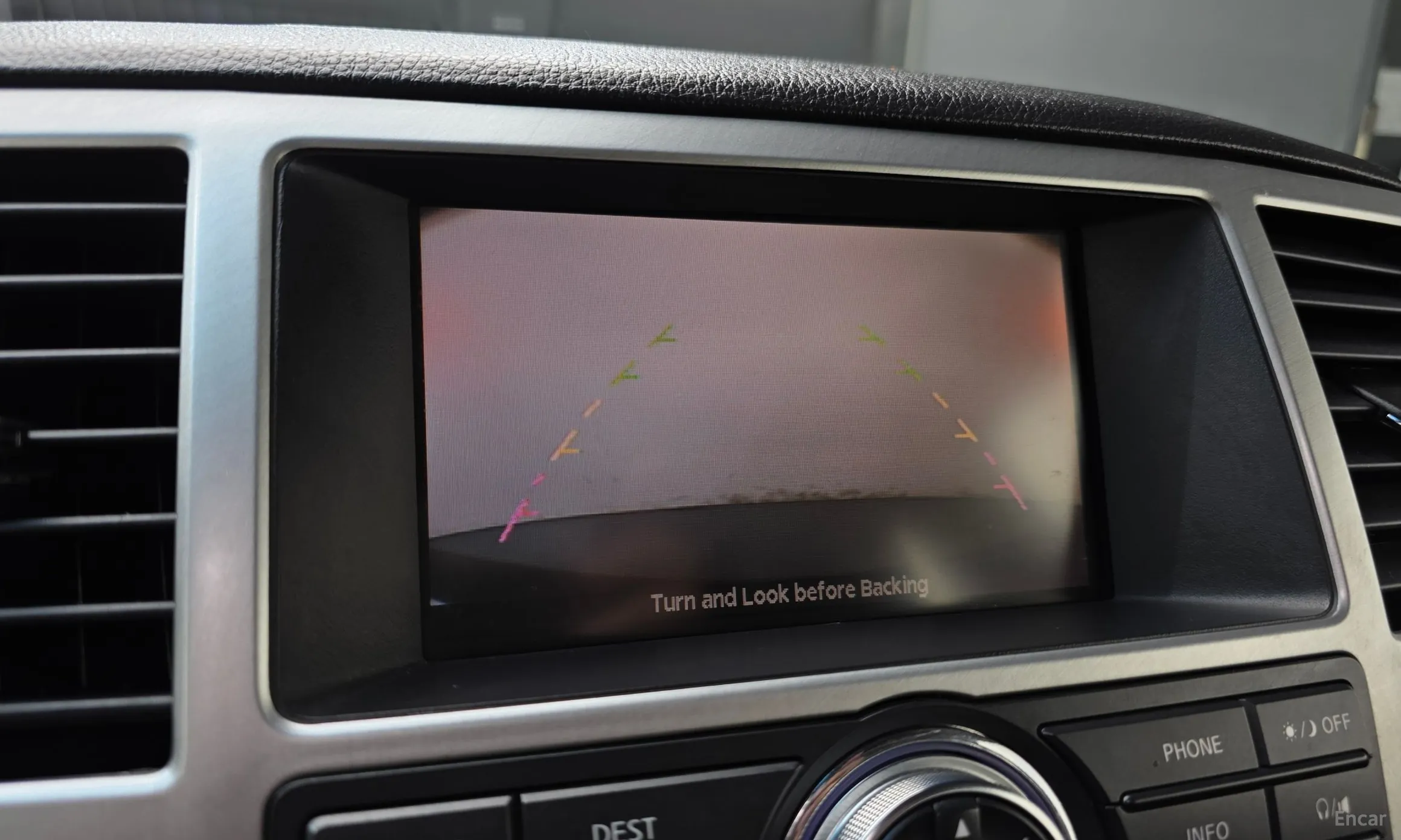 Infiniti QX56 превью 16