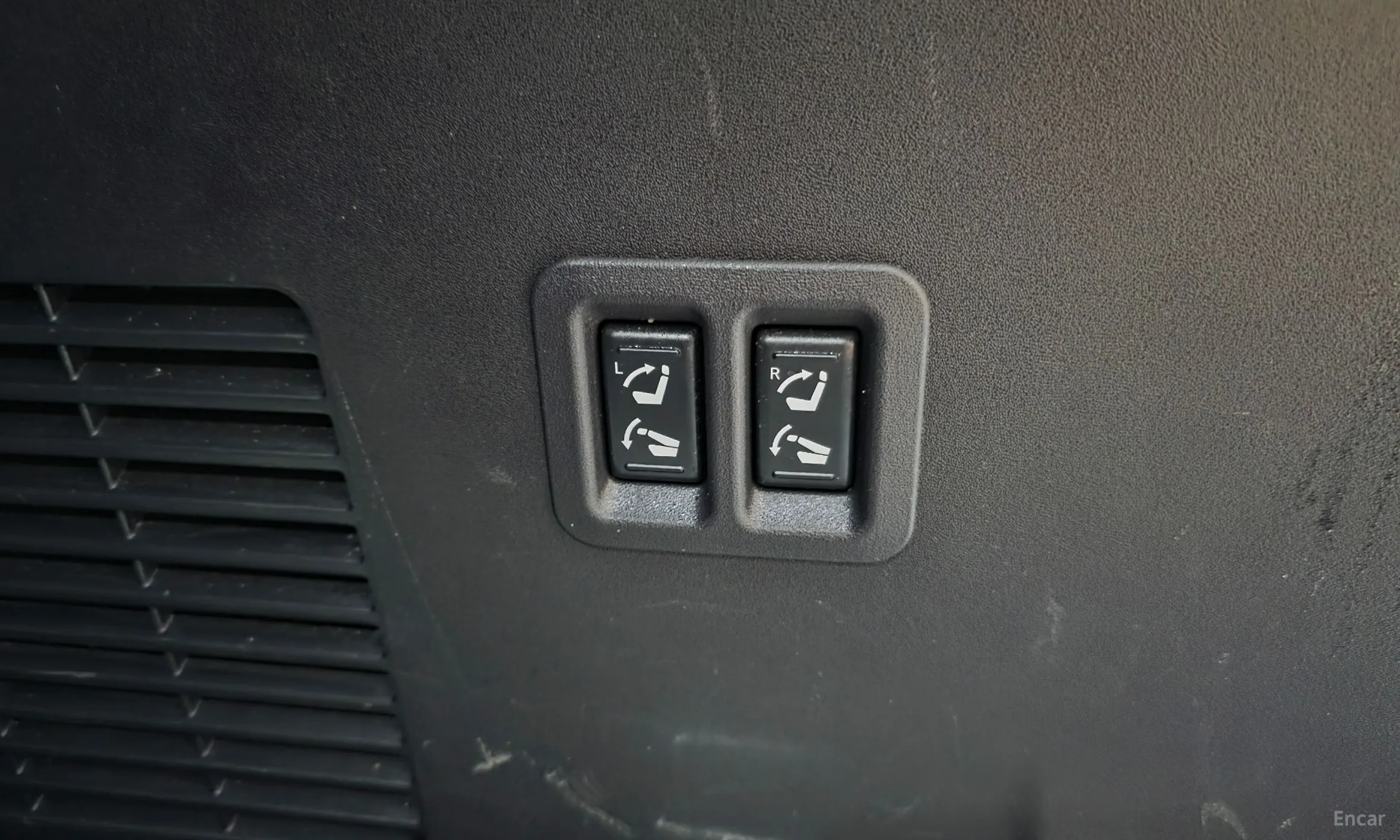 Infiniti QX56 превью 19
