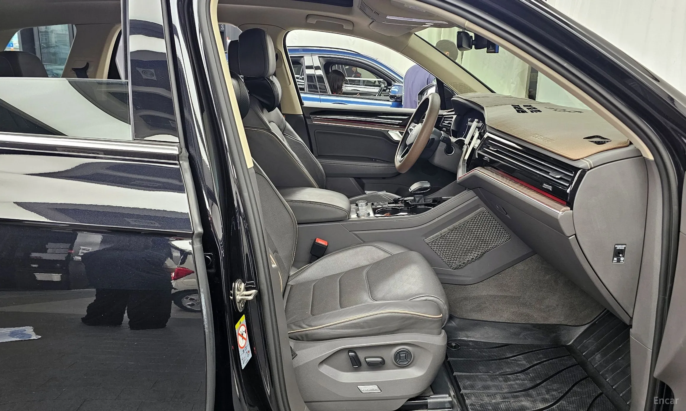 Volkswagen Touareg 3rd Generation превью 11